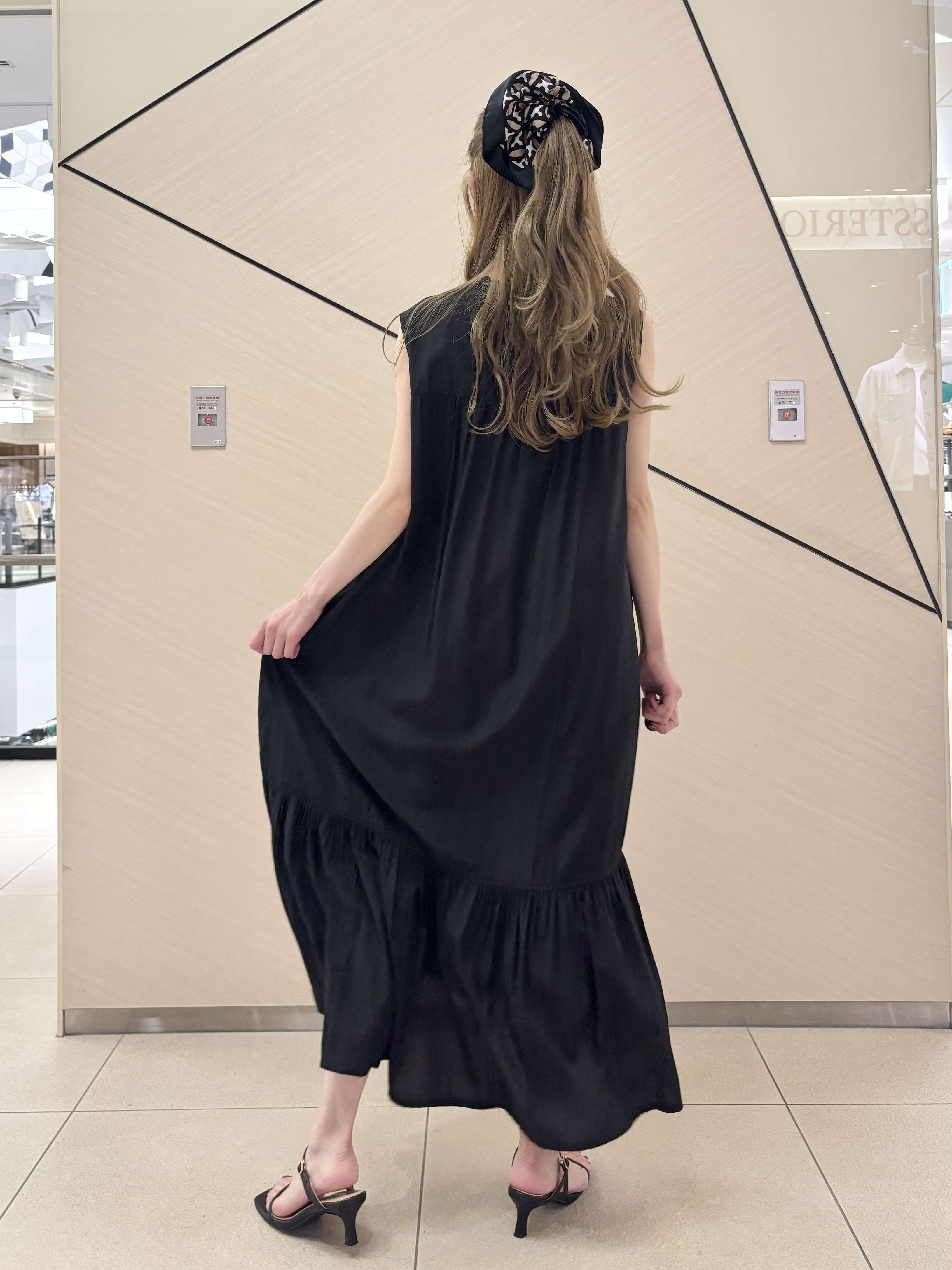 清水夏姫さんの「DRESSTERIOR｜【otonaMUSE5月号掲載】スキニーベルトサンダル」を使ったコーディネート