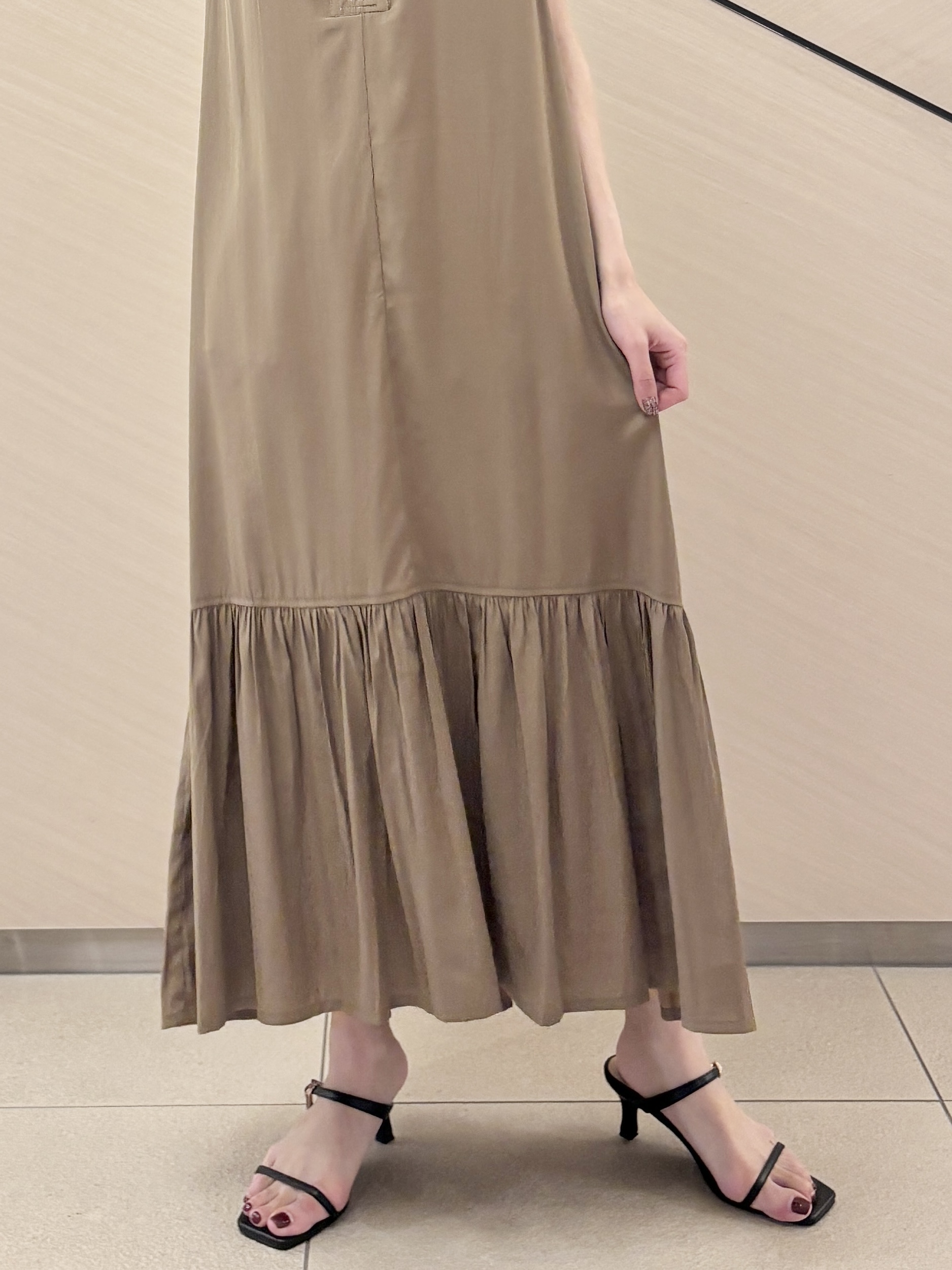 清水夏姫さんの「DRESSTERIOR｜【otonaMUSE5月号掲載】スキニーベルトサンダル」を使ったコーディネート