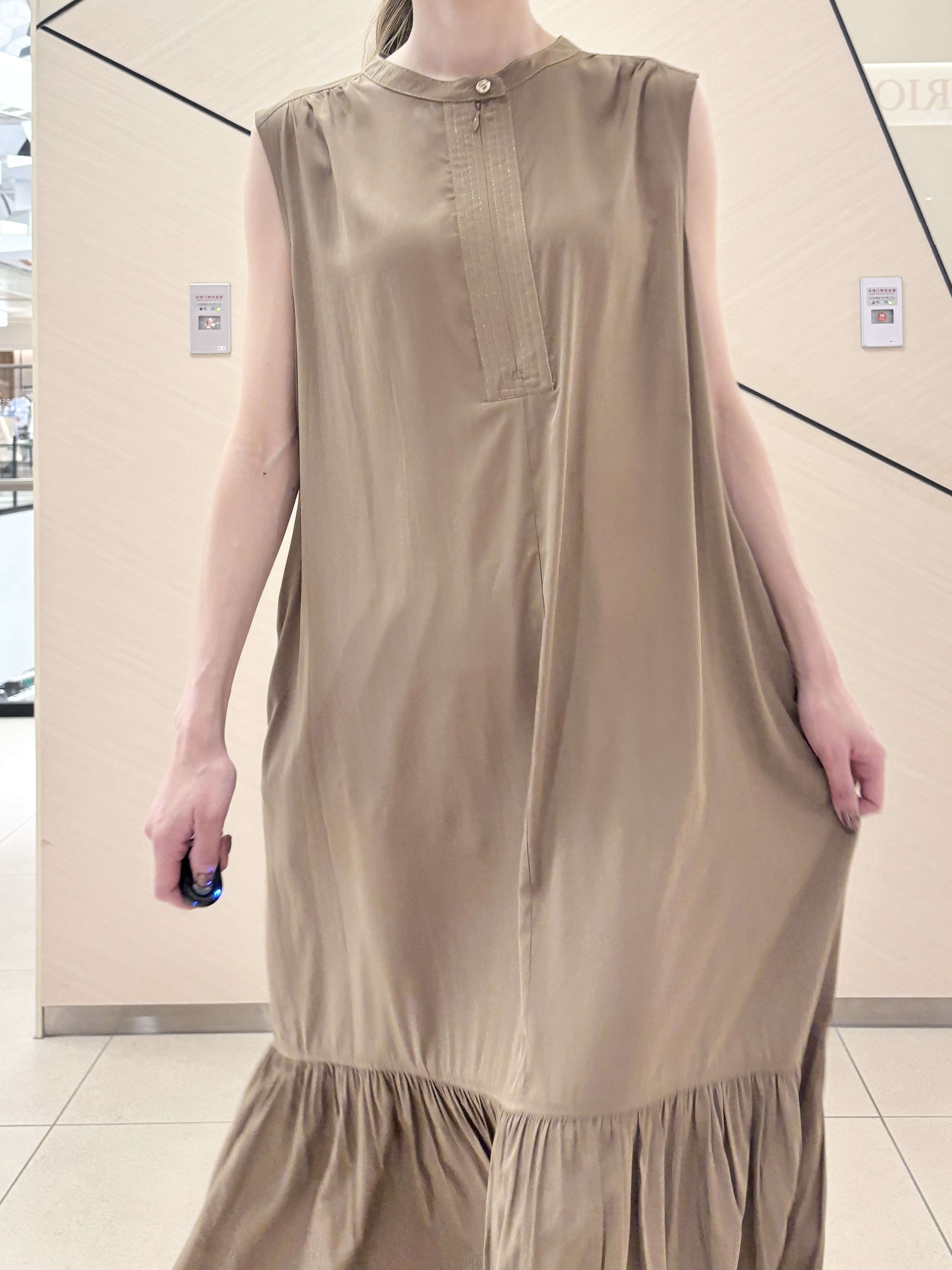 清水夏姫さんの「DRESSTERIOR｜【otonaMUSE5月号掲載】スキニーベルトサンダル」を使ったコーディネート