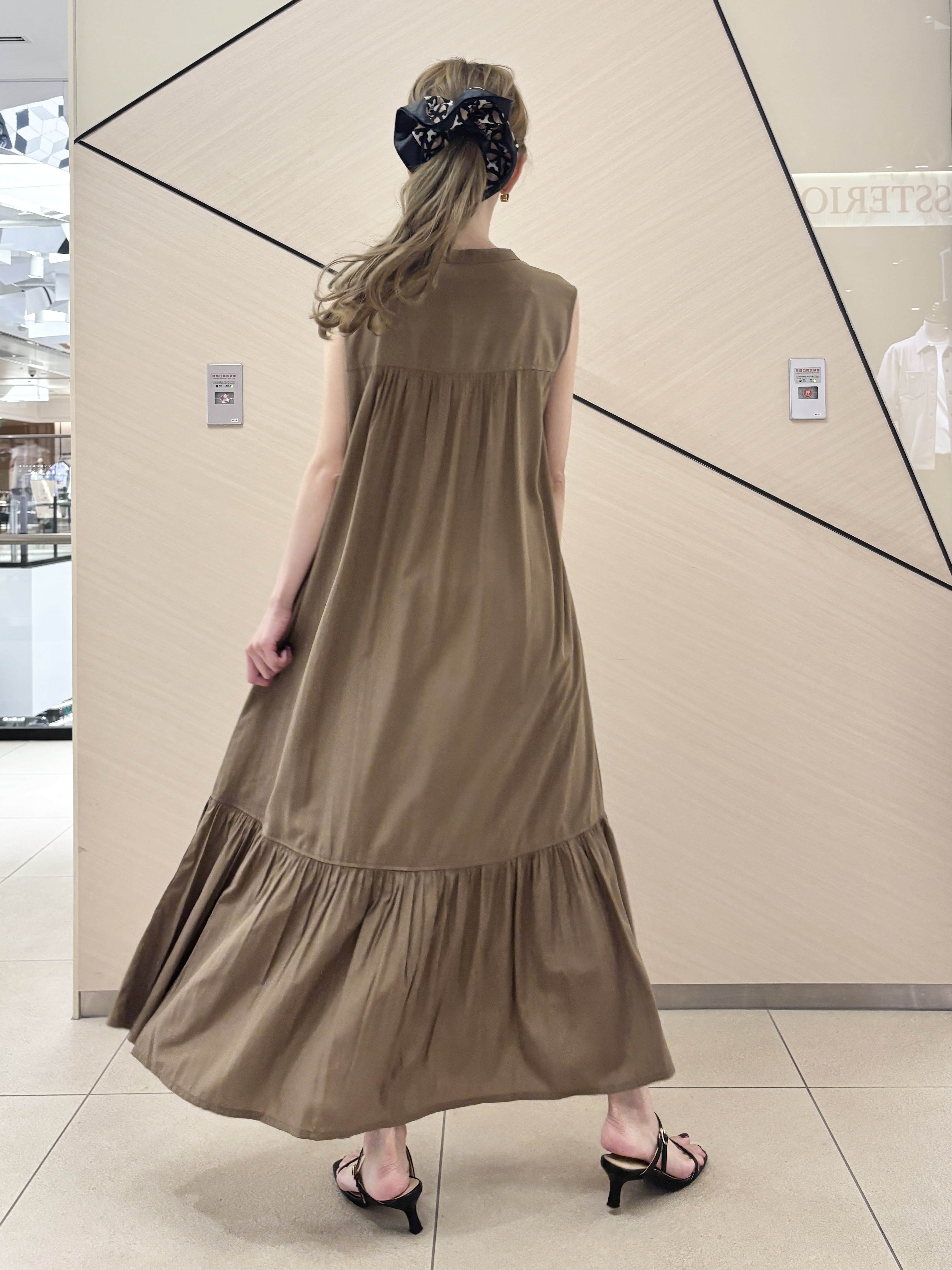 清水夏姫さんの「DRESSTERIOR｜【otonaMUSE5月号掲載】スキニーベルトサンダル」を使ったコーディネート