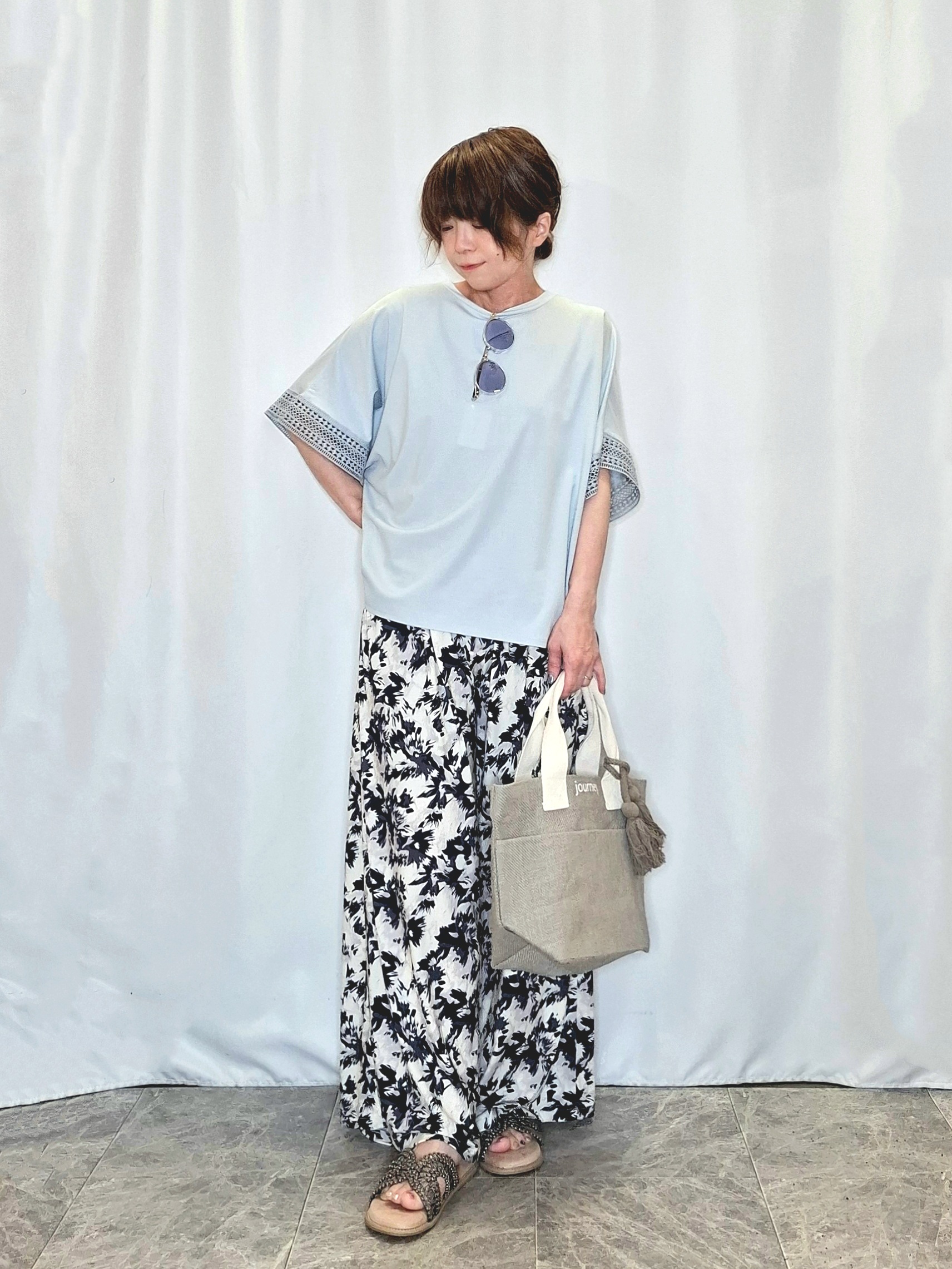 ぬーさんの「SHOO･LA･RUE｜【ひんやり/UV】お袖レースが上品 ゆったりとろみトップス」を使ったコーディネート