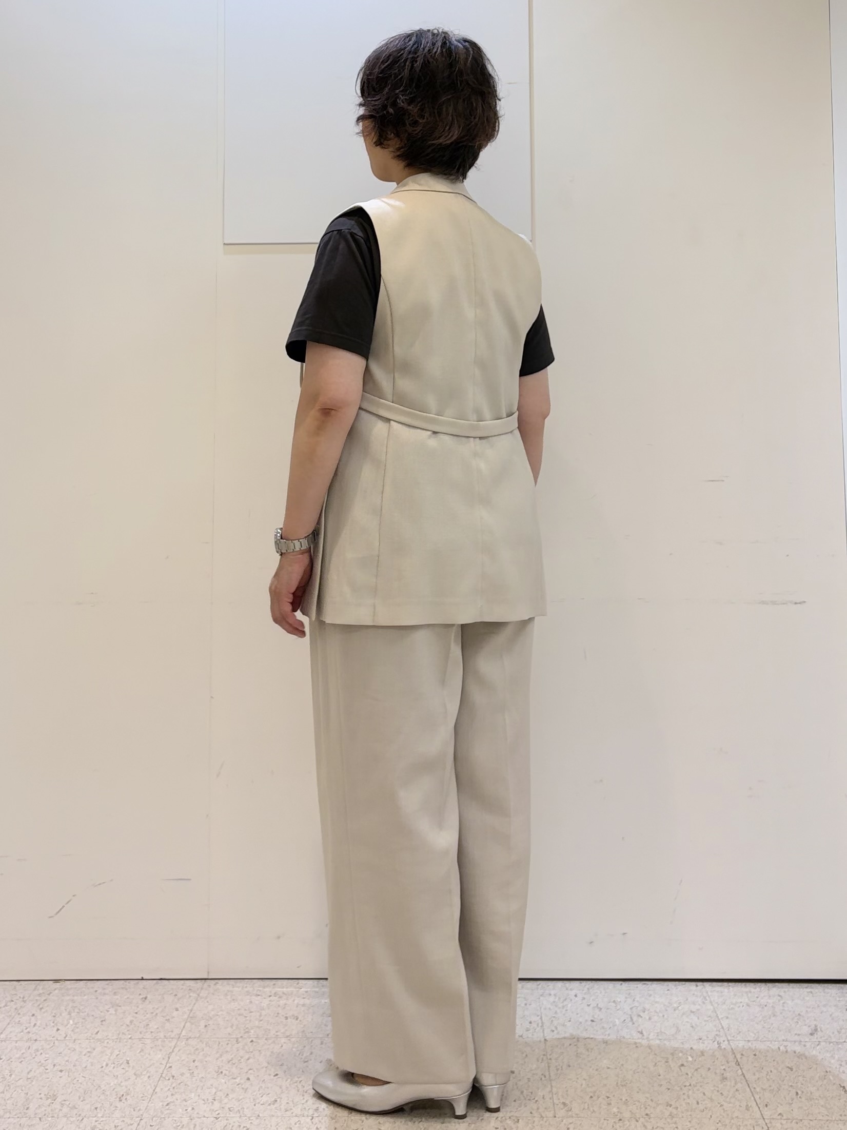 ヤスコさんの「Reflect｜【セットアップ可】リネンライクジレ」を使ったコーディネート