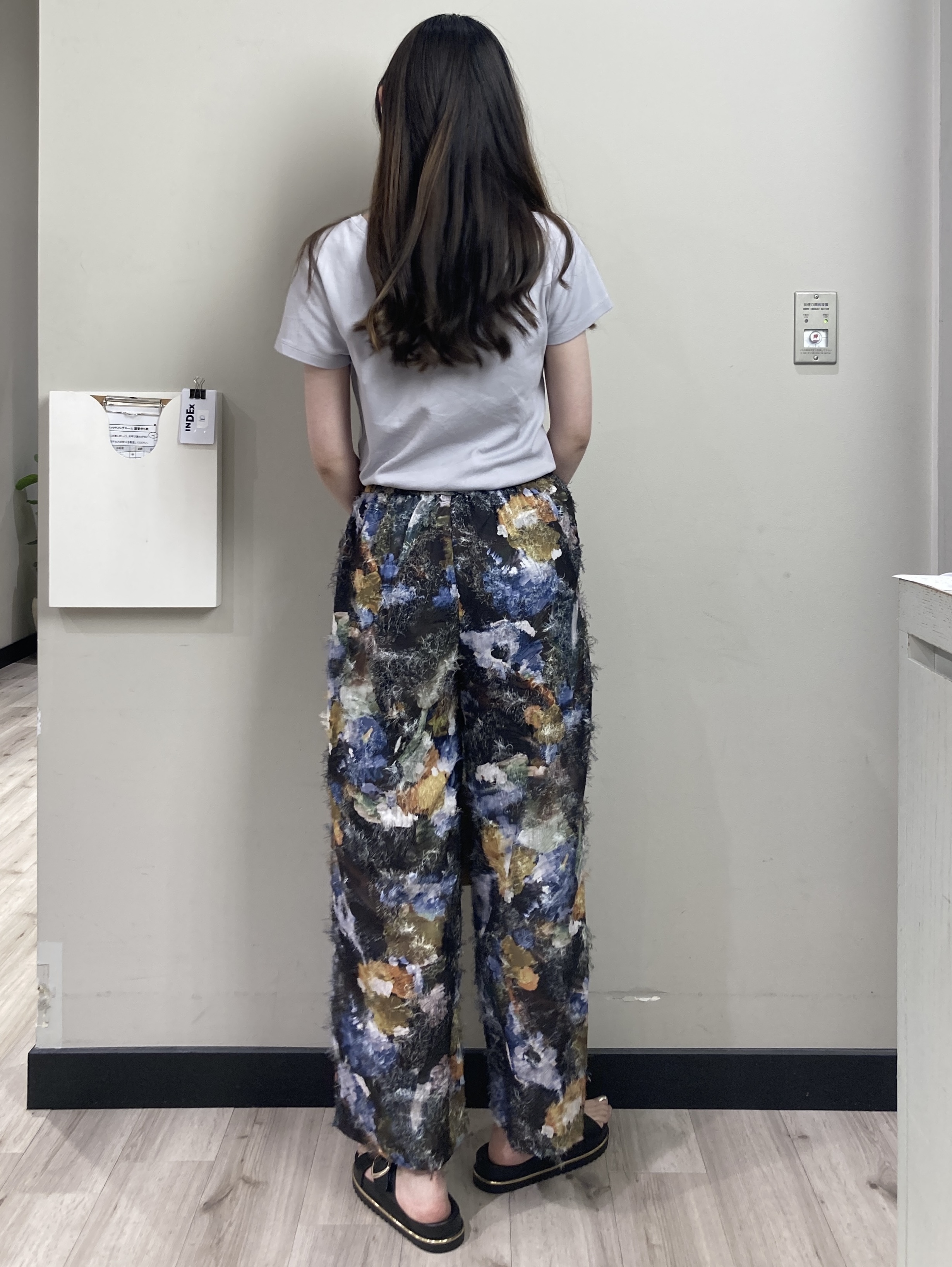わかさんの「index｜【UVケア／接触冷感】フロントロゴ刺繍Tシャツ《洗濯機OK／S-3L／7col》」を使ったコーディネート