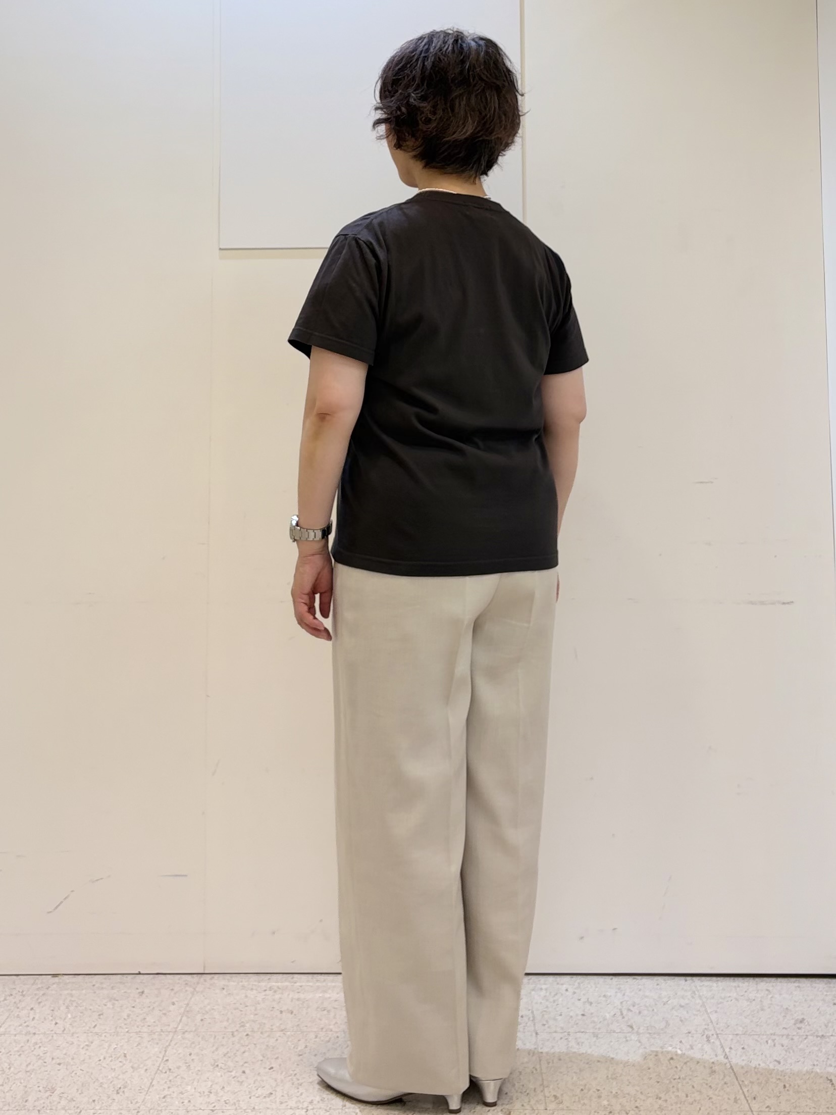 ヤスコさんの「Reflect｜【REGENCY WORKS／Reflect別注カラーあり】ロゴTシャツ」を使ったコーディネート