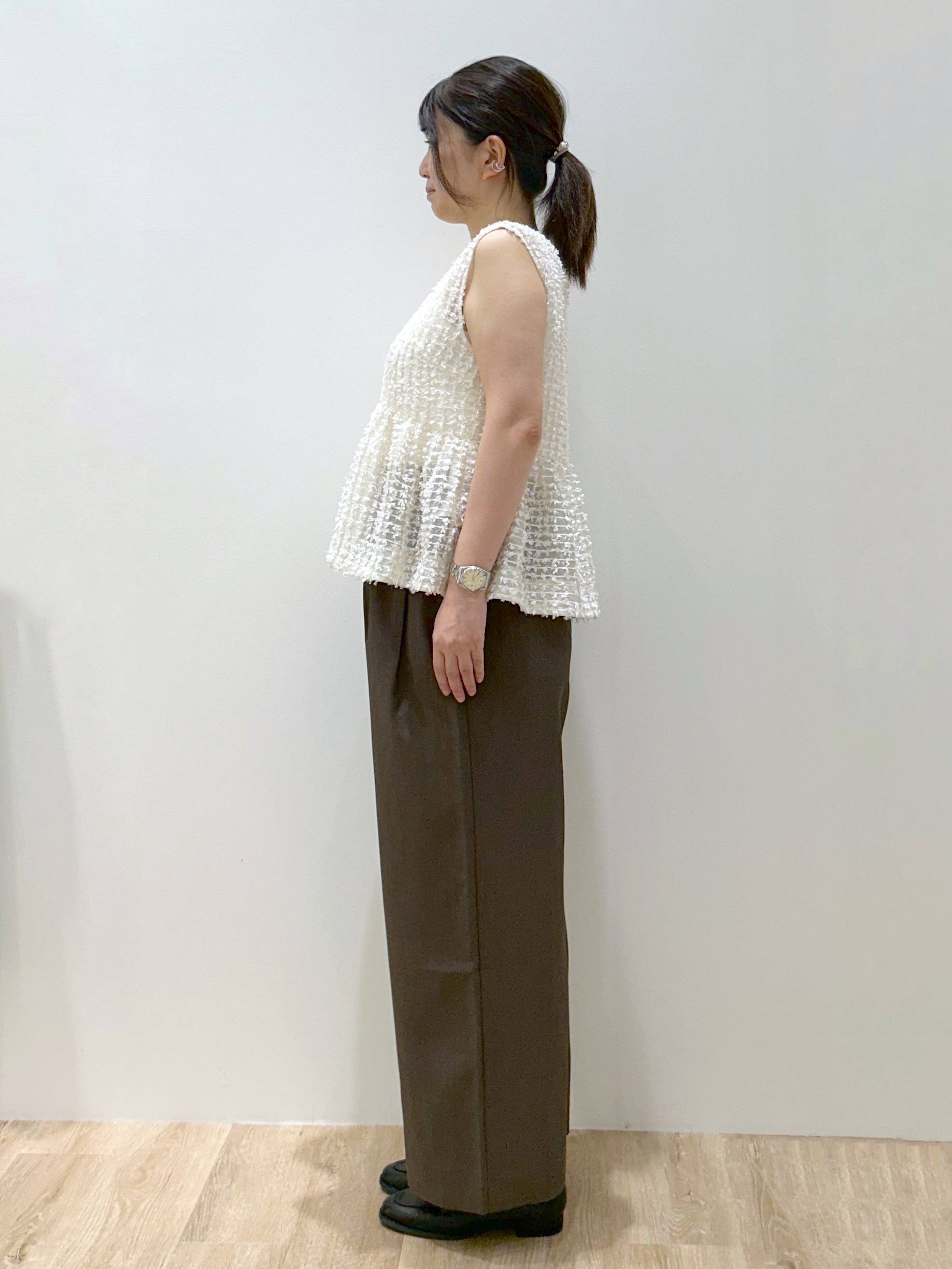 ひろみさんの「OPAQUE.CLIP｜フリンジジャカード ペプラムブラウス【洗濯機OK】」を使ったコーディネート