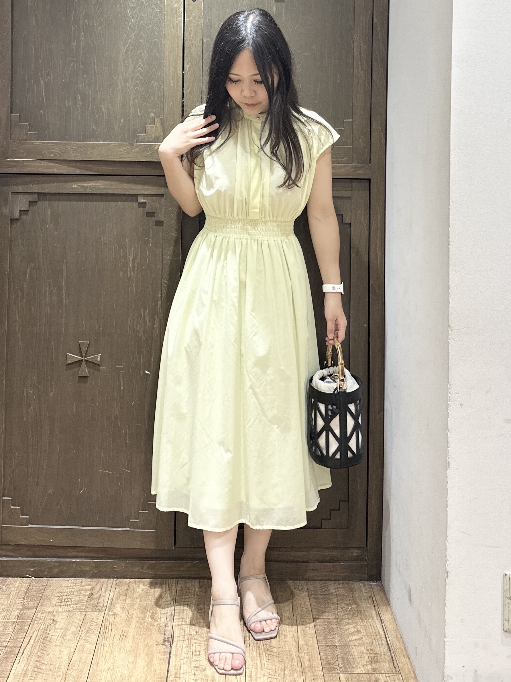 kanaさんの「index｜ギャザーワンピース【洗濯機OK／イージーアイロン】」を使ったコーディネート