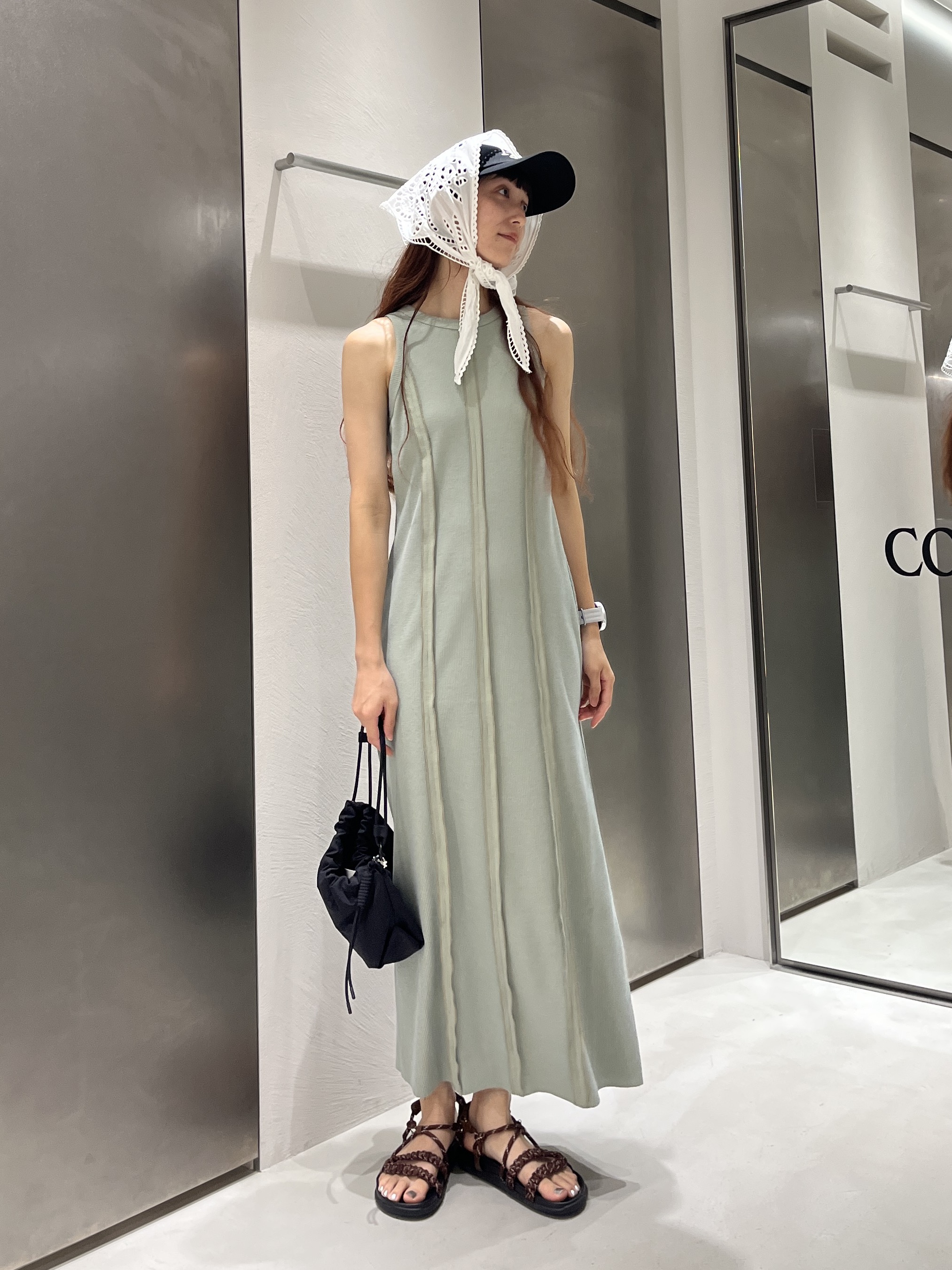 Rielさんの「CODE A｜PROTAGONISTA｜triangle scarf」を使ったコーディネート
