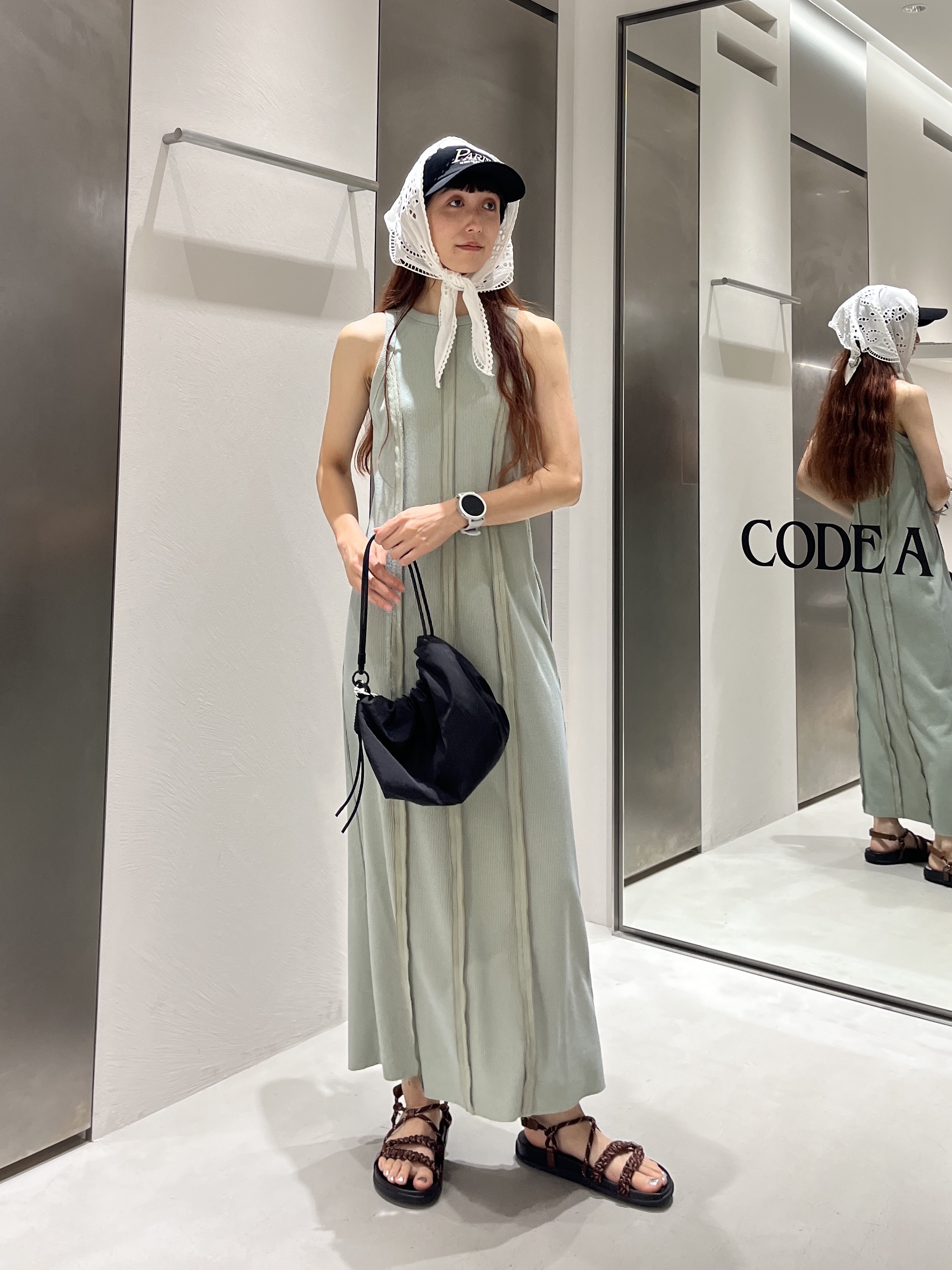 Rielさんの「CODE A｜PROTAGONISTA｜triangle scarf」を使ったコーディネート