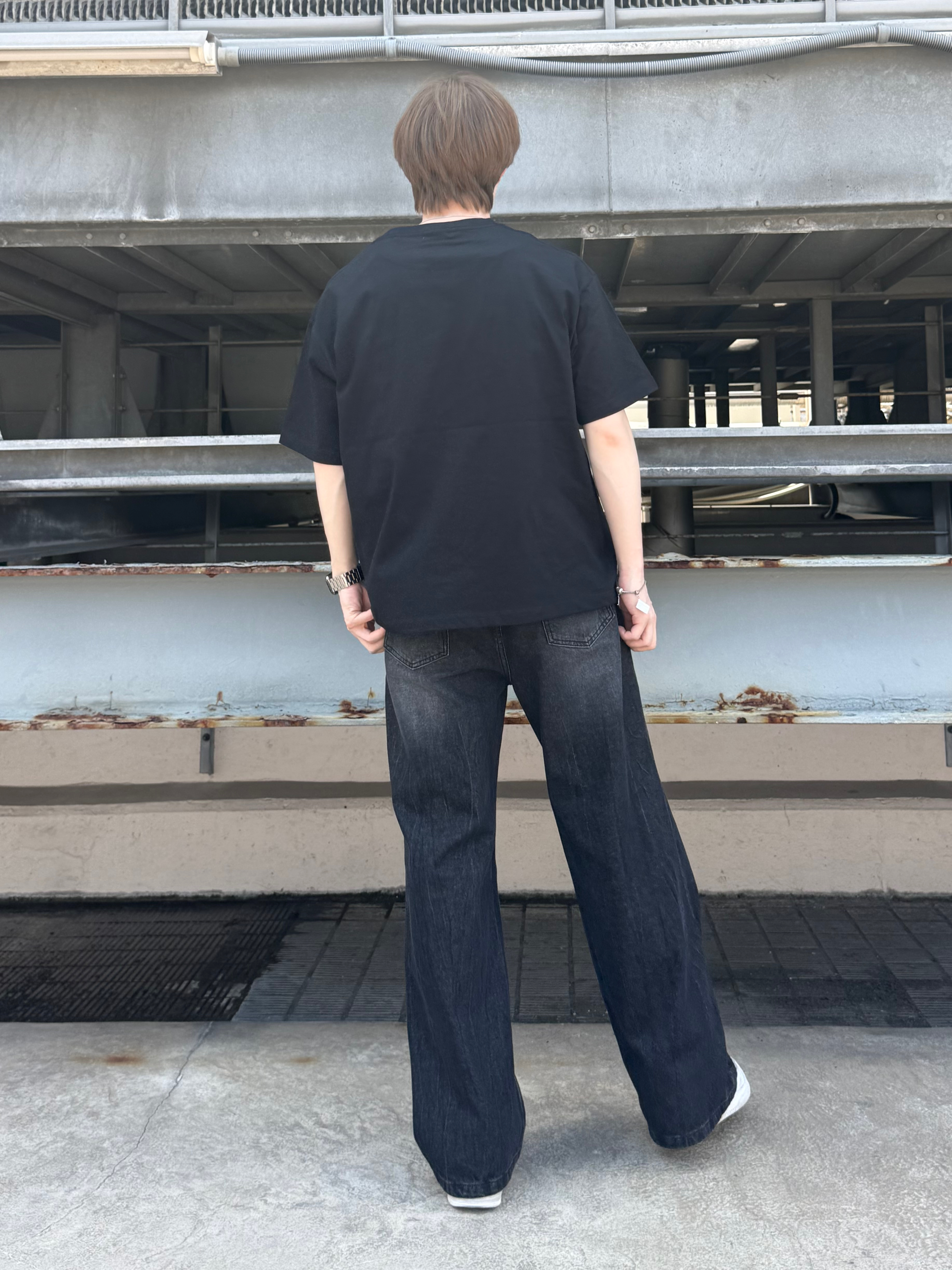カネダさんの「tk.TAKEO KIKUCHI｜ワイドストレートレッグデニム」を使ったコーディネート