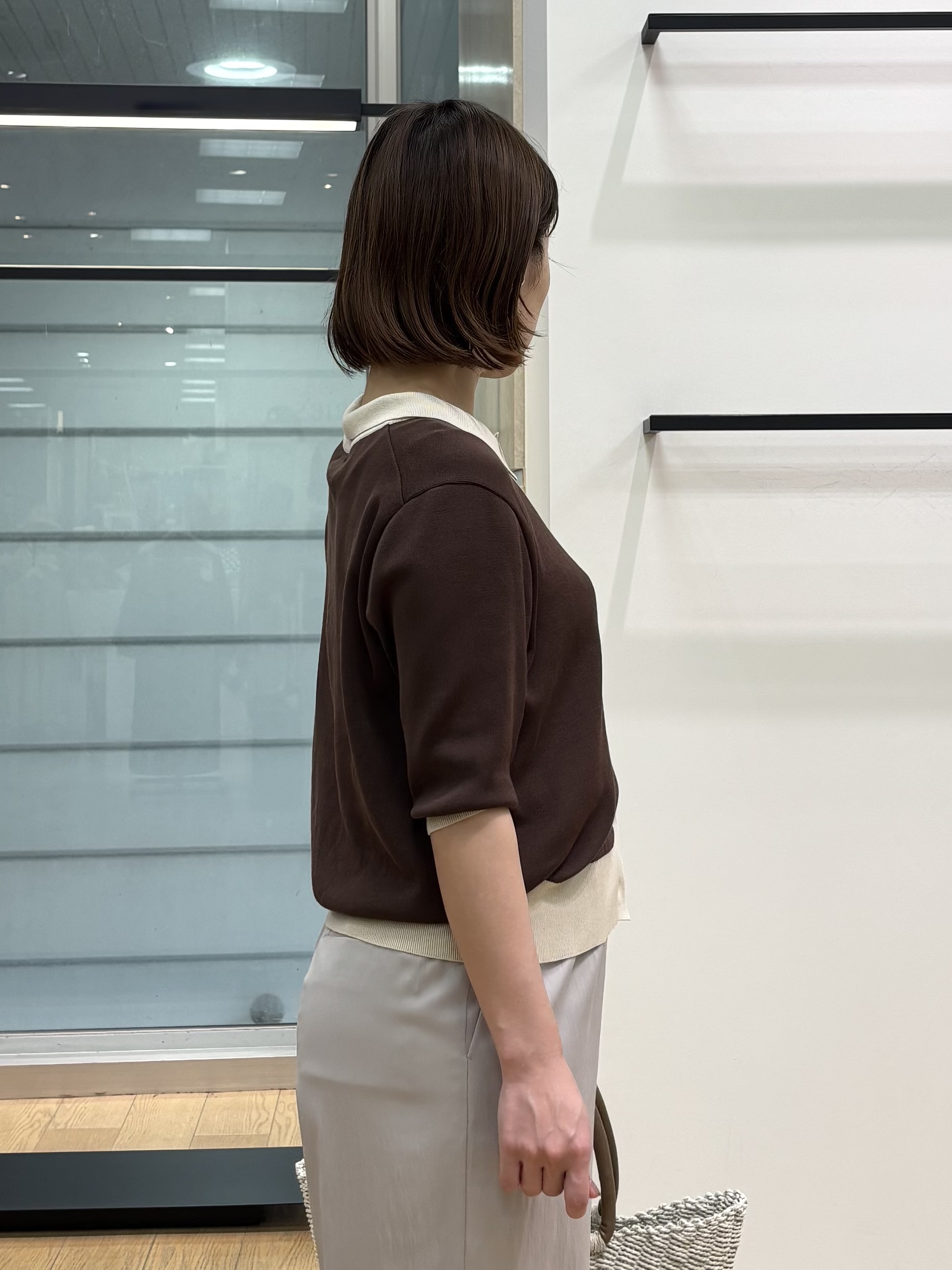 asamiさんの「INDIVI｜【バイカラー】衿付きシャツ風ニット」を使ったコーディネート
