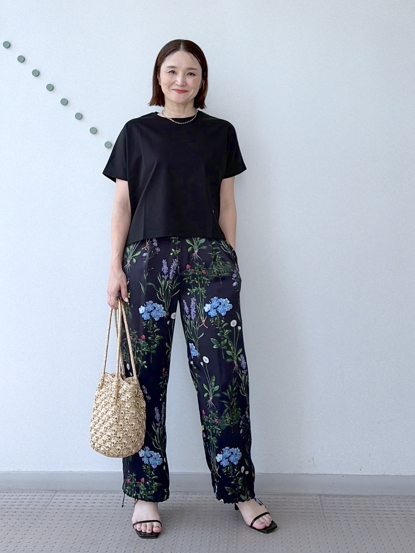 yoshikadoさんの「DRESSTERIOR｜【接触冷感/抗菌防臭/消臭】アイスクリアコットンドルマンT」を使ったコーディネート
