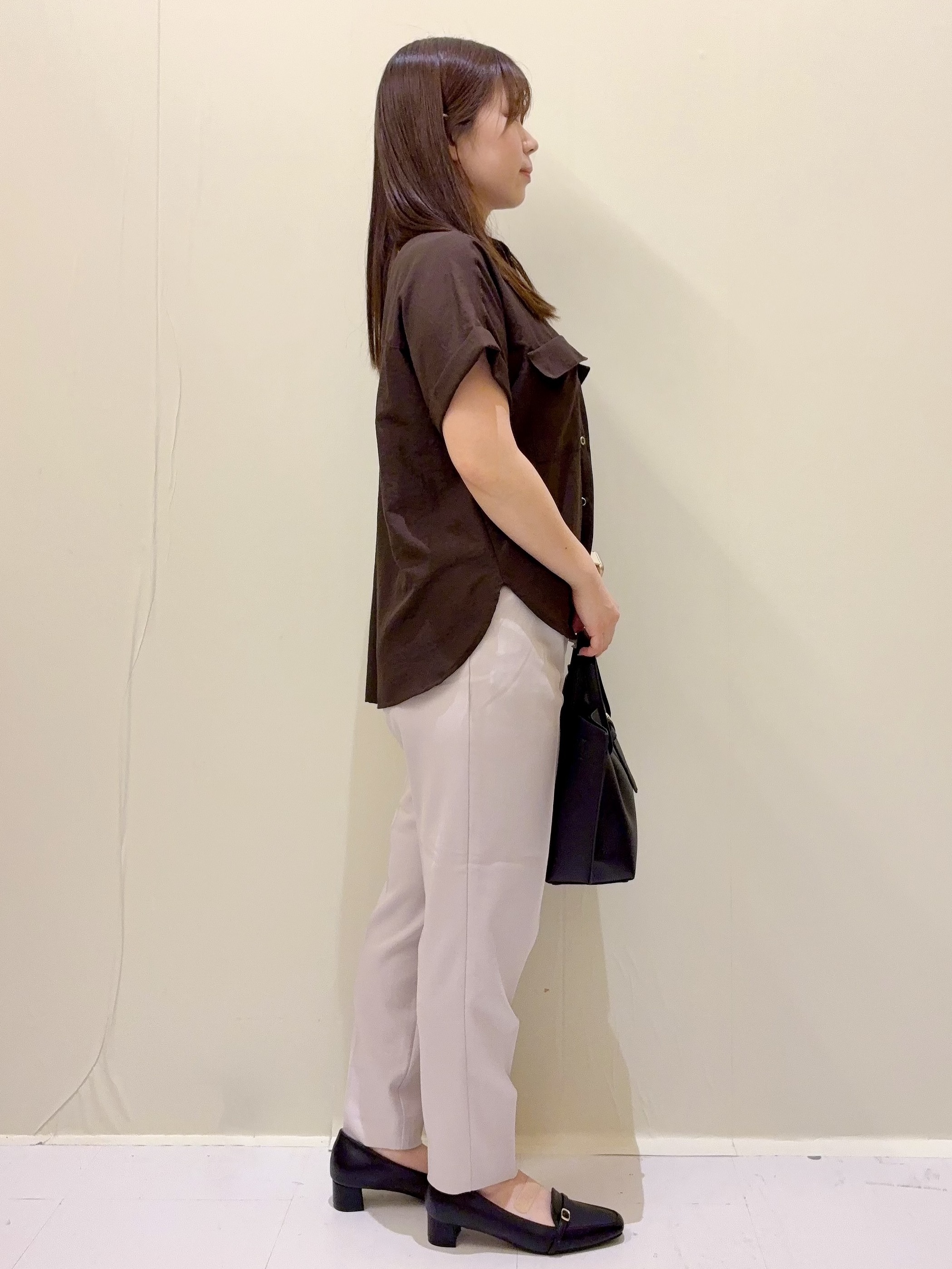 ayumiさんの「OPAQUE.CLIP｜【接触冷感】ダブルポケットスキッパーブラウス《吸水速乾／防シワ／洗濯機OK／S～3L／7col》」を使ったコーディネート