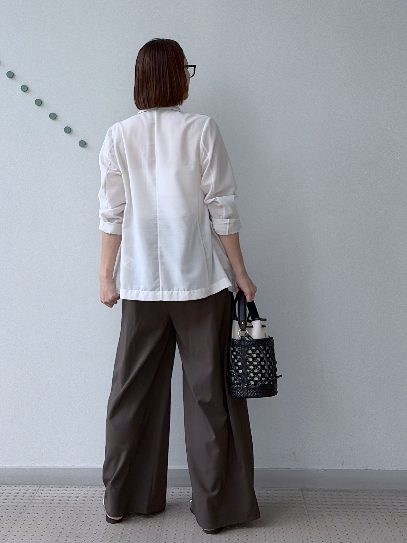 yoshikadoさんの「DRESSTERIOR｜【接触冷感/防シワ機能/ウォッシャブル】クールタッチ リネンブレンドシアージャケット」を使ったコーディネート