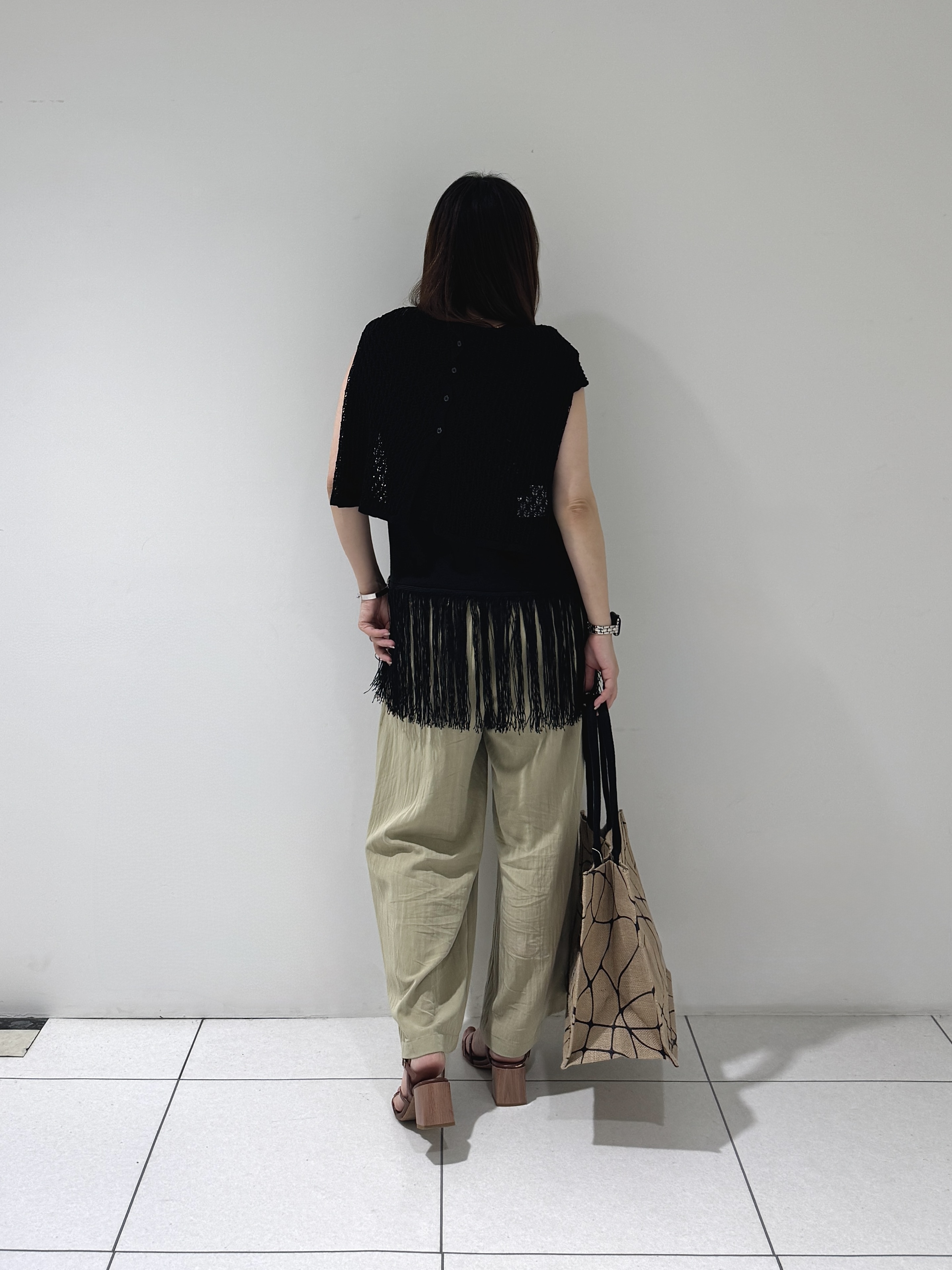 そんさんの「INDIVI｜リネンライククロシェポロニット」を使ったコーディネート