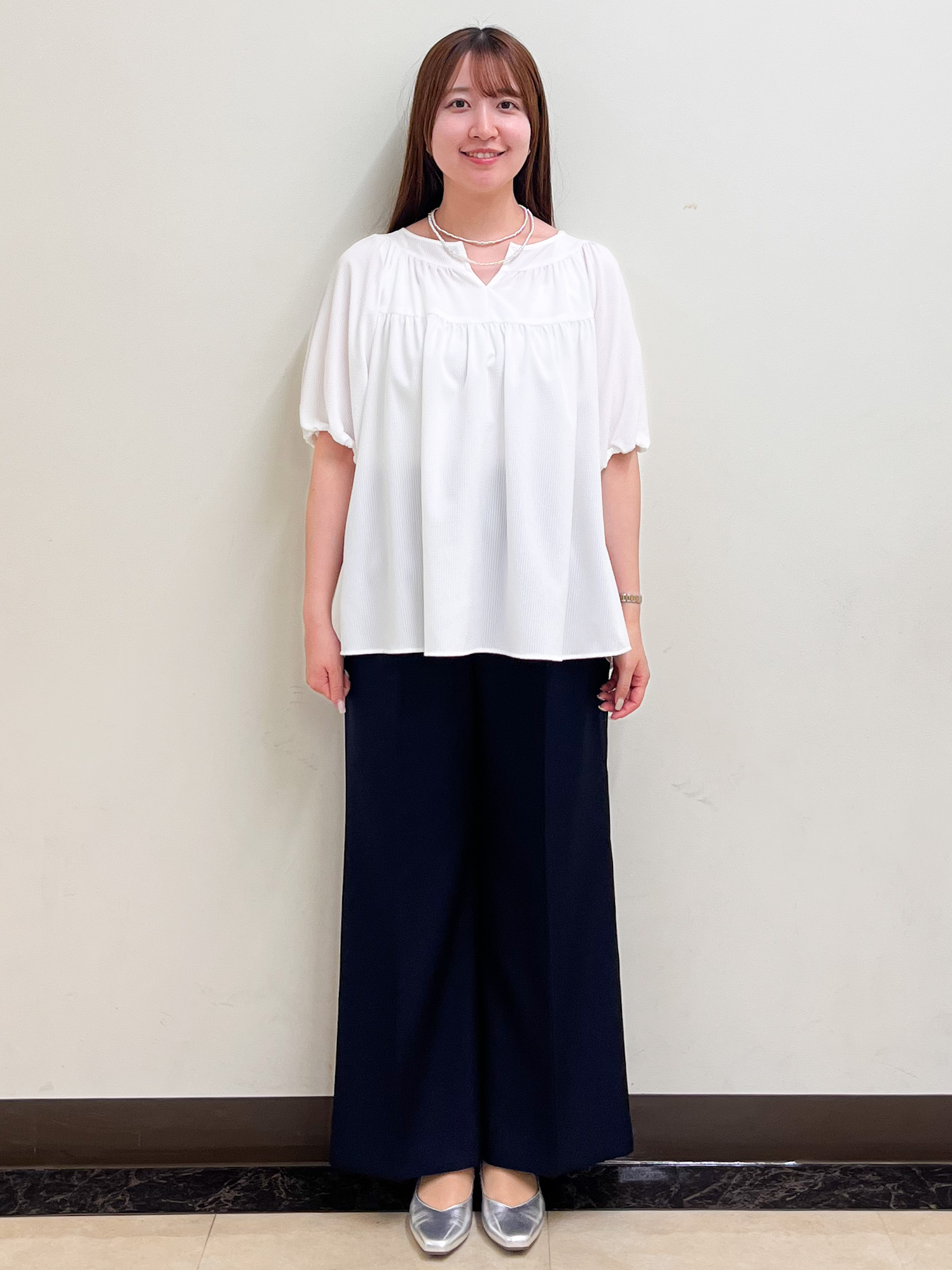 mikikoさんの「Reflect｜ギャザーデザインブラウス」を使ったコーディネート