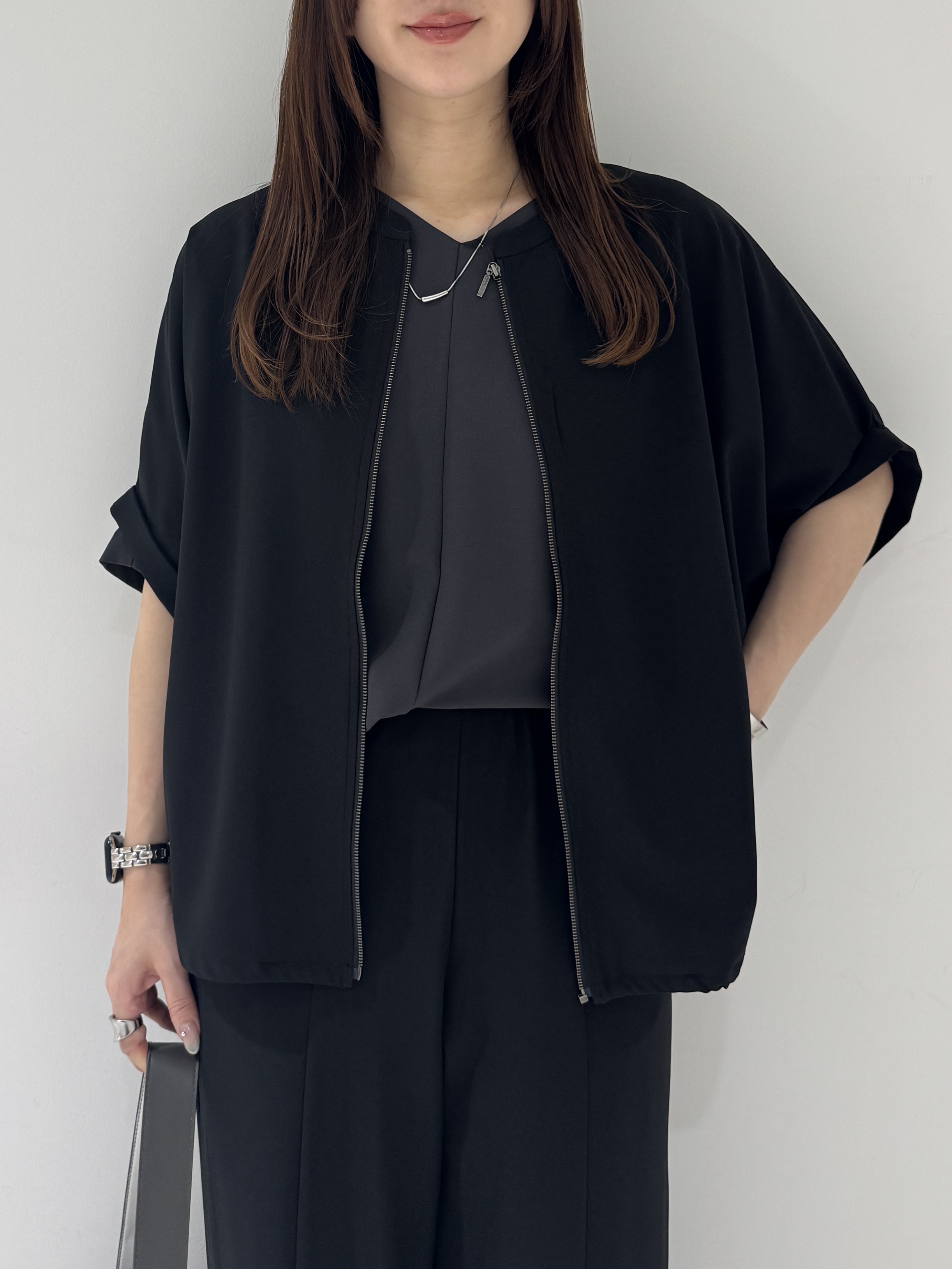 そんさんの「INDIVI｜【着る日傘】ドルマンフォルムブルゾン」を使ったコーディネート