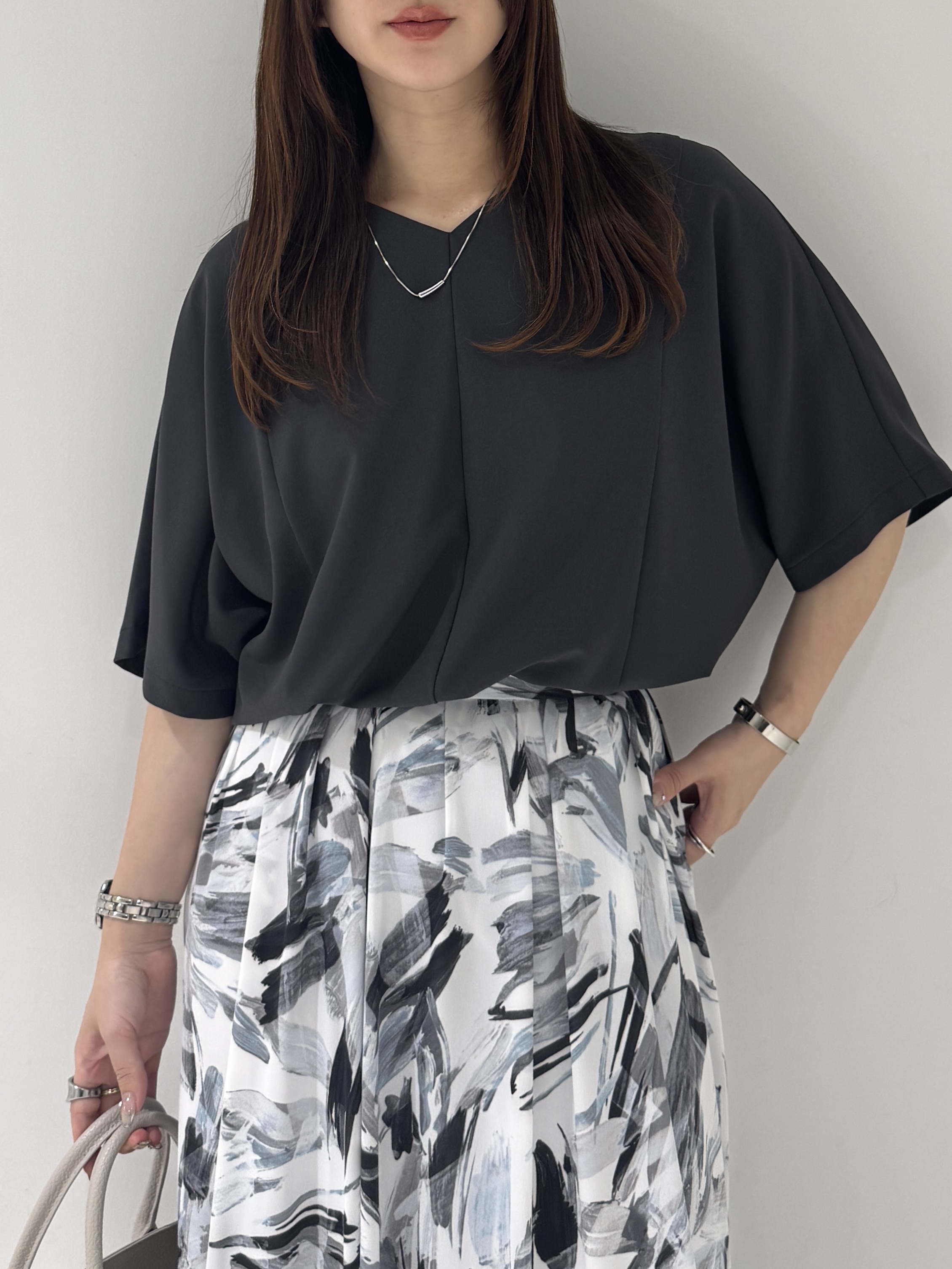 そんさんの「INDIVI｜【着る日傘】ドルマントップス」を使ったコーディネート