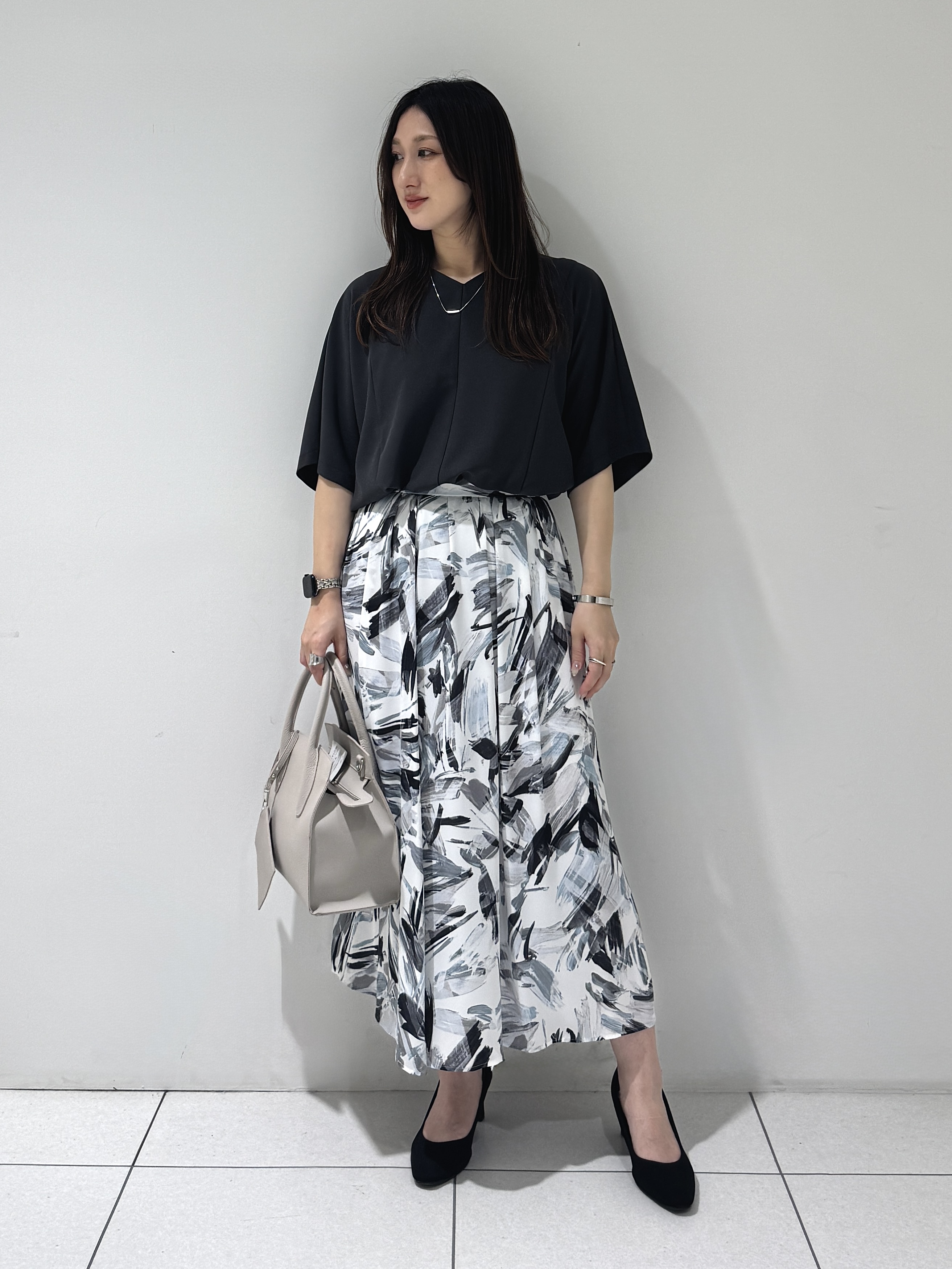 そんさんの「INDIVI｜【着る日傘】ドルマントップス」を使ったコーディネート
