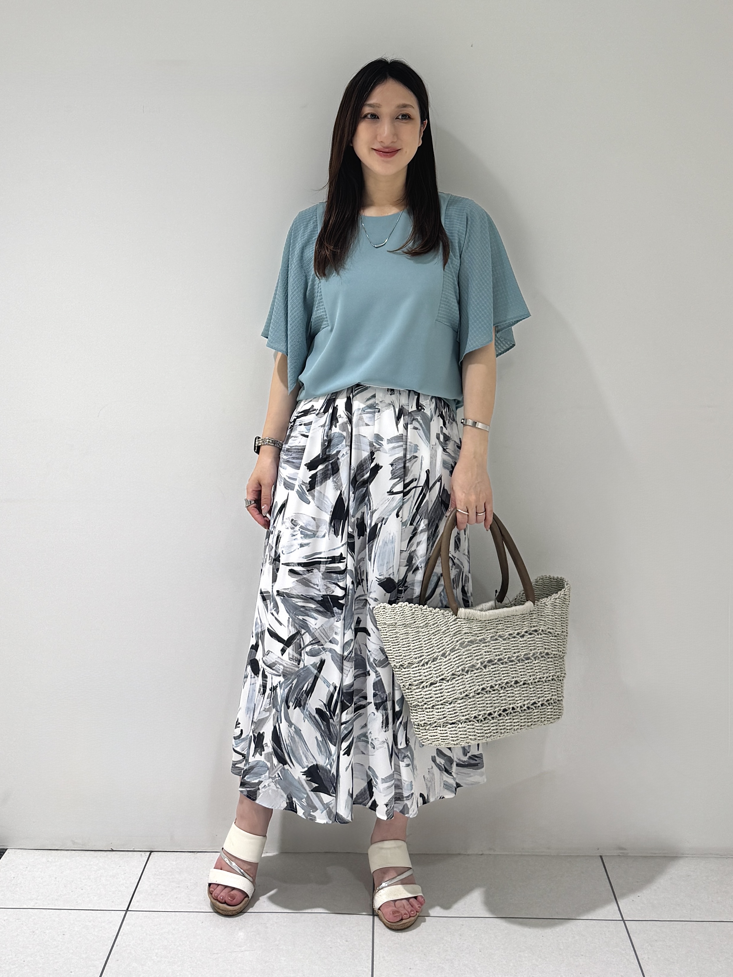 そんさんの「INDIVI｜【洗える／シアーチェック柄】異素材コンビスリーブトップス」を使ったコーディネート