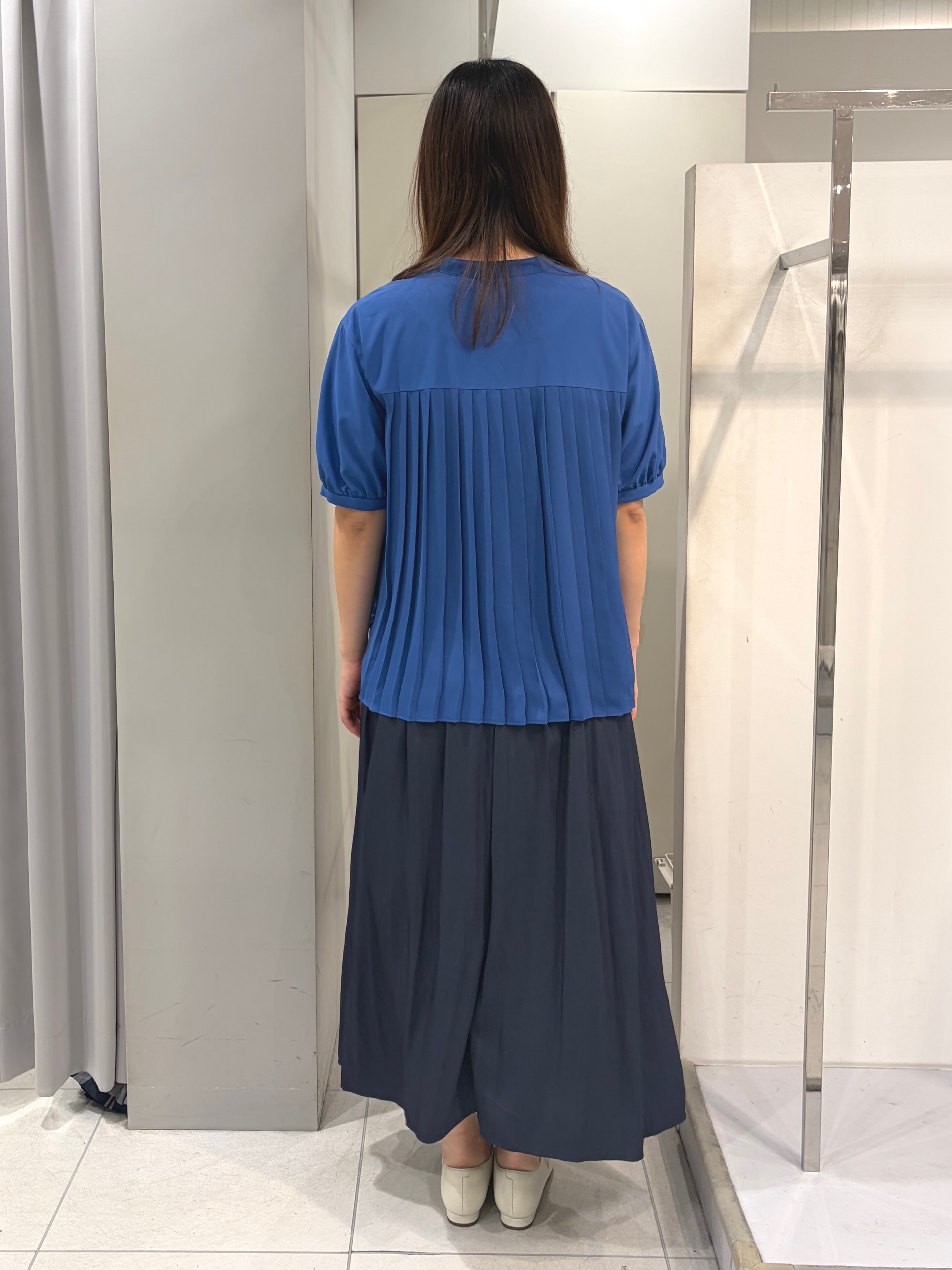 AZUSAさんの「Reflect｜【手洗い可】異素材ドッキングブラウス」を使ったコーディネート