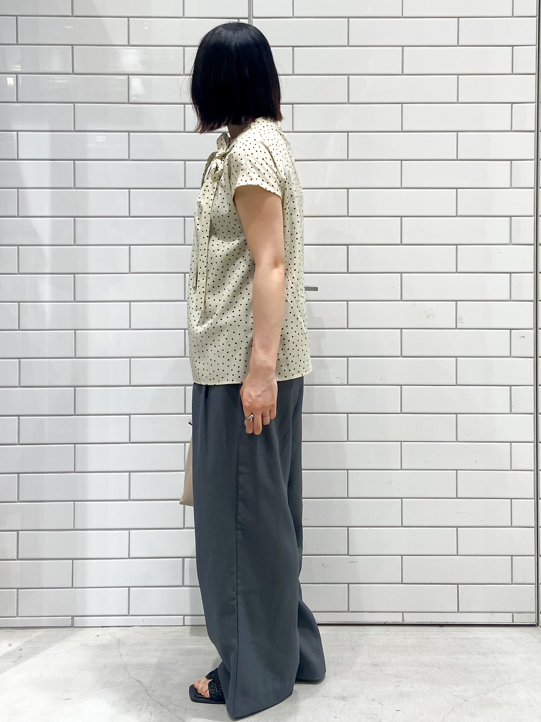 kimiさんの「OPAQUE.CLIP｜ドットボウタイブラウス【洗濯機OK】」を使ったコーディネート