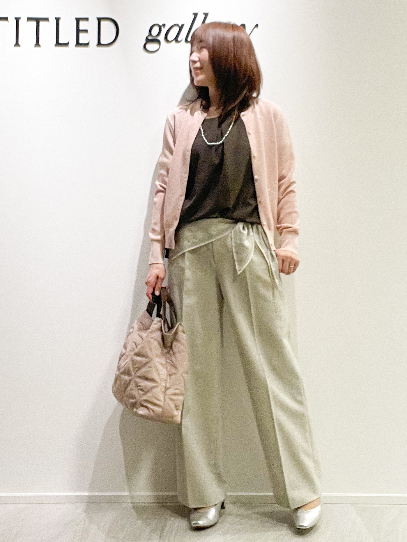 めいさんの「UNTITLED｜【セットアップ可/UVカット/前後2WAY】リラクシーフレンチスリーブブラウス」を使ったコーディネート