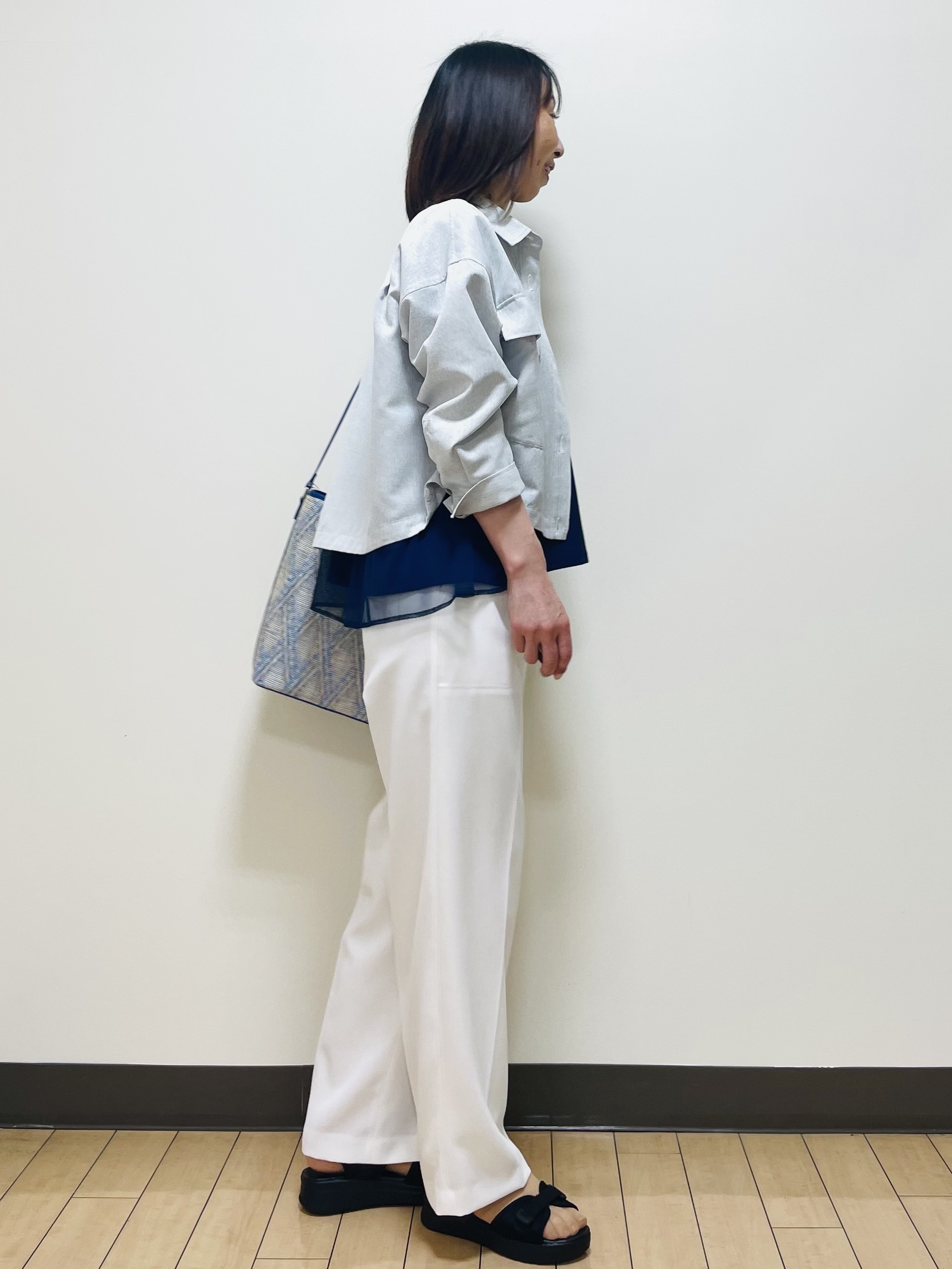 Riiさんの「Reflect｜リネンライクシャツブルゾン」を使ったコーディネート