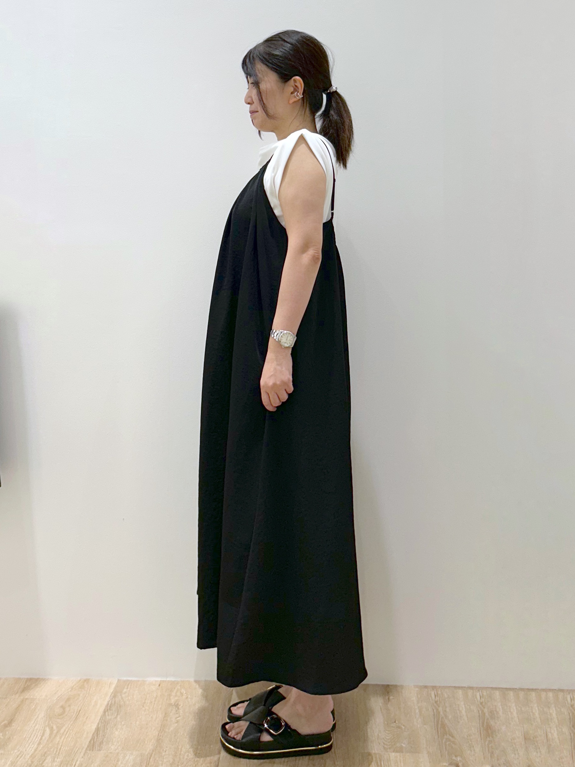 ひろみさんの「OPAQUE.CLIP｜タックギャザーキャミワンピース【洗濯機OK】」を使ったコーディネート