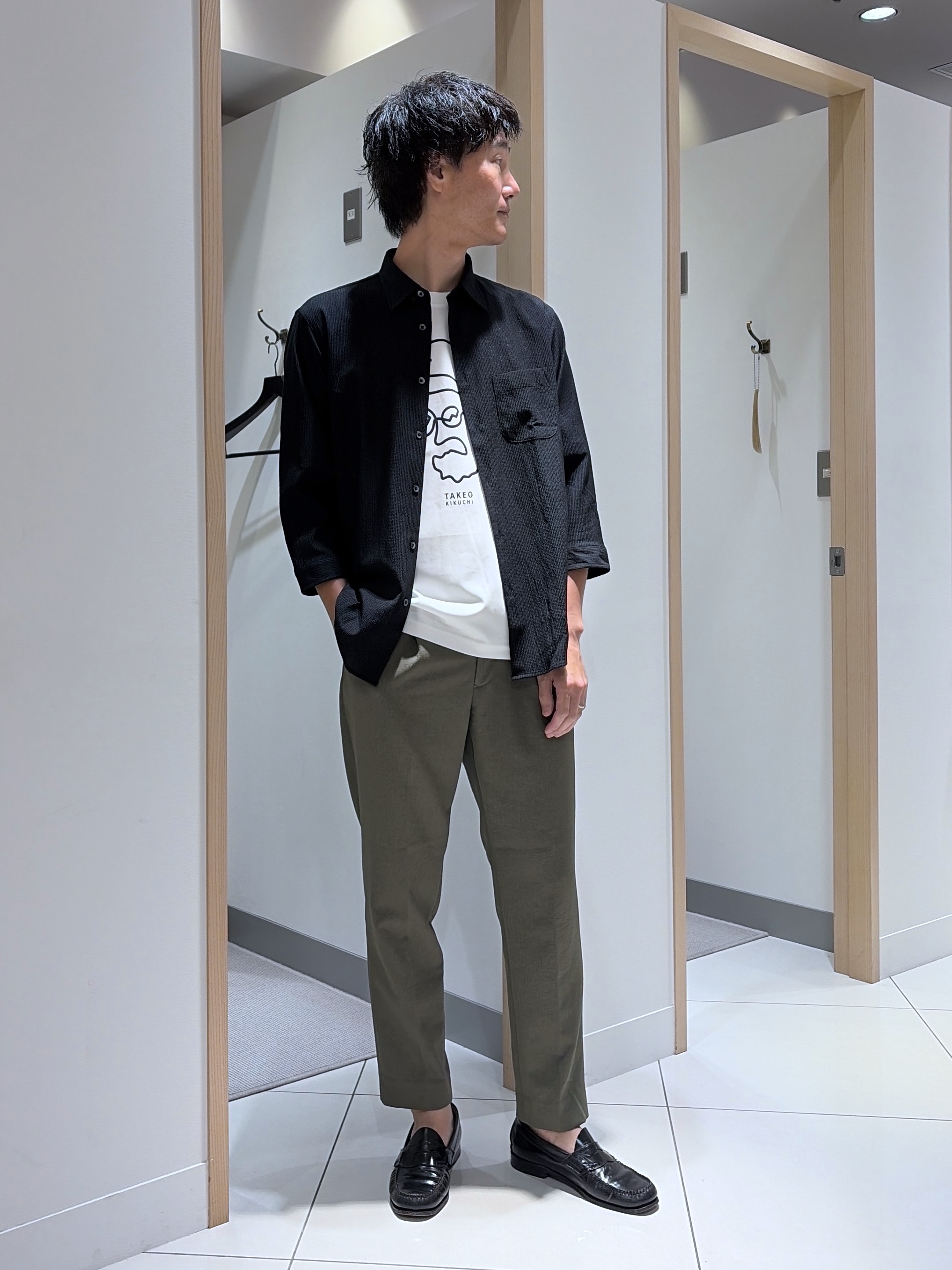 mutoさんの「TAKEO KIKUCHI｜【通気性】トリコットサッカー 7分袖シャツ」を使ったコーディネート
