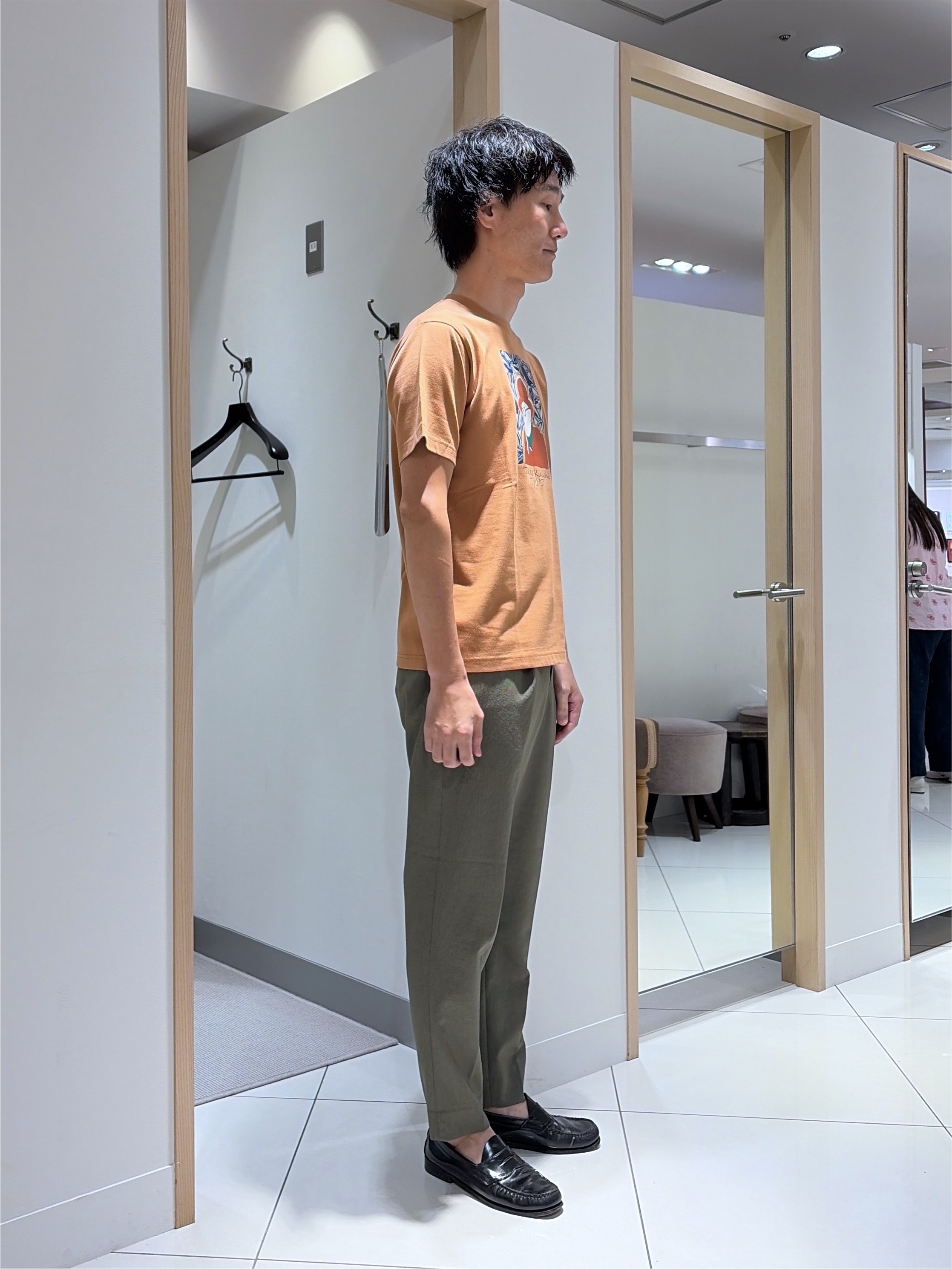 mutoさんの「TAKEO KIKUCHI｜ポートレートアートＴシャツ」を使ったコーディネート
