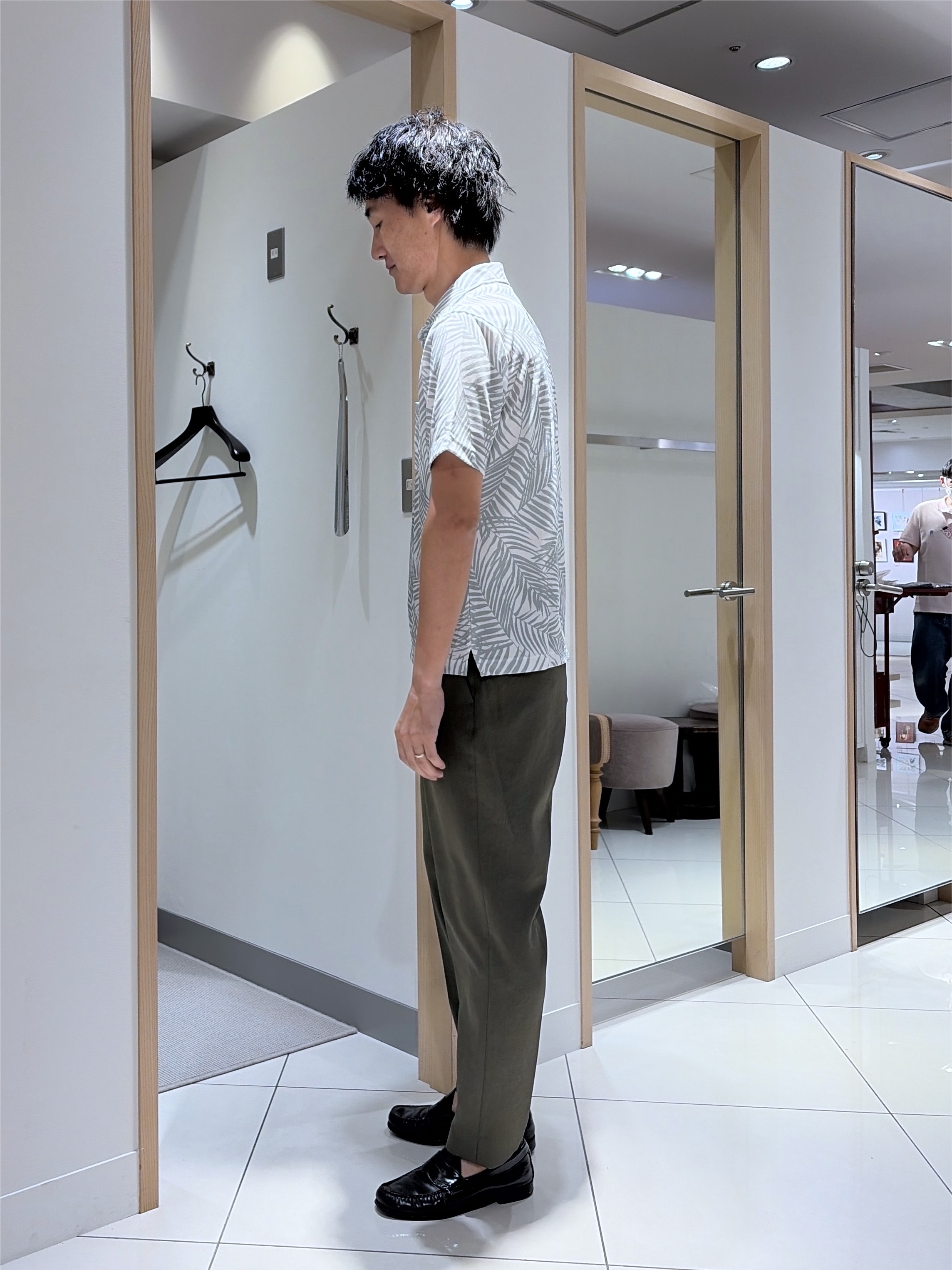 mutoさんの「TAKEO KIKUCHI｜リーフ柄ポロシャツ」を使ったコーディネート