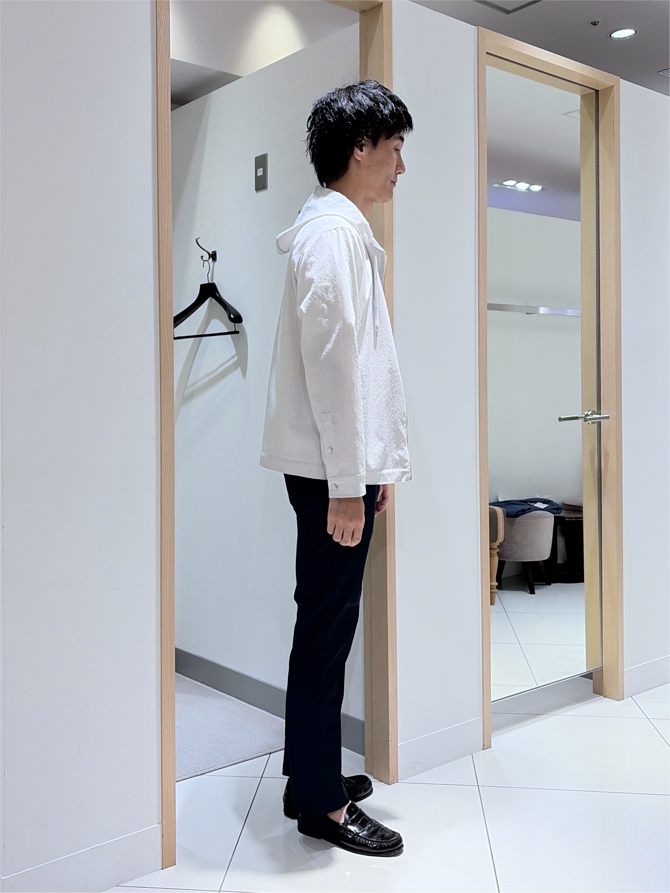 mutoさんの「TAKEO KIKUCHI｜【撥水・洗える・シワになりにくい】 リランチェ（R） フードブルゾン」を使ったコーディネート