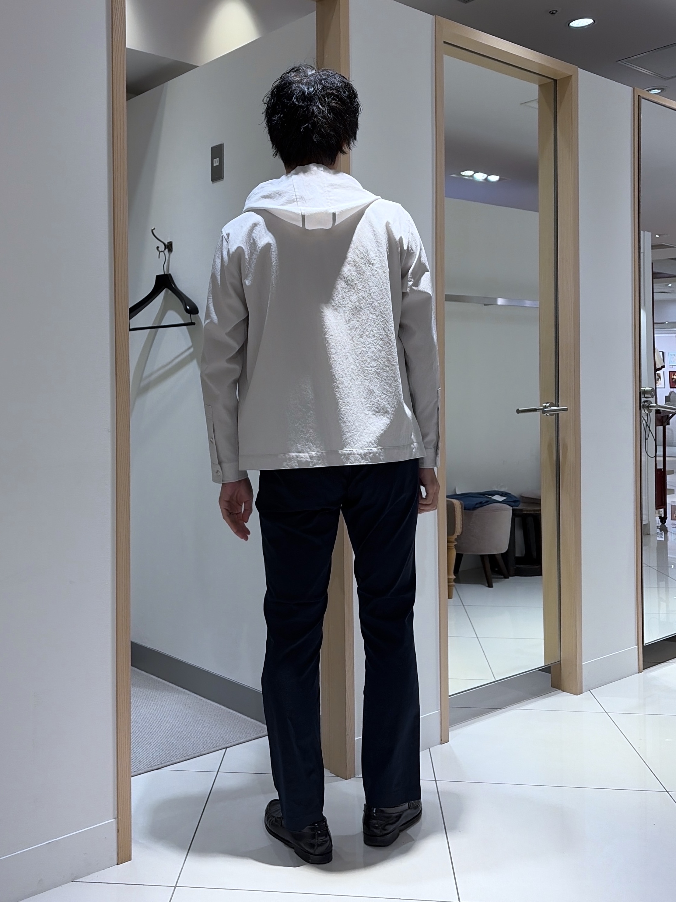 mutoさんの「TAKEO KIKUCHI｜【撥水・洗える・シワになりにくい】 リランチェ（R） フードブルゾン」を使ったコーディネート