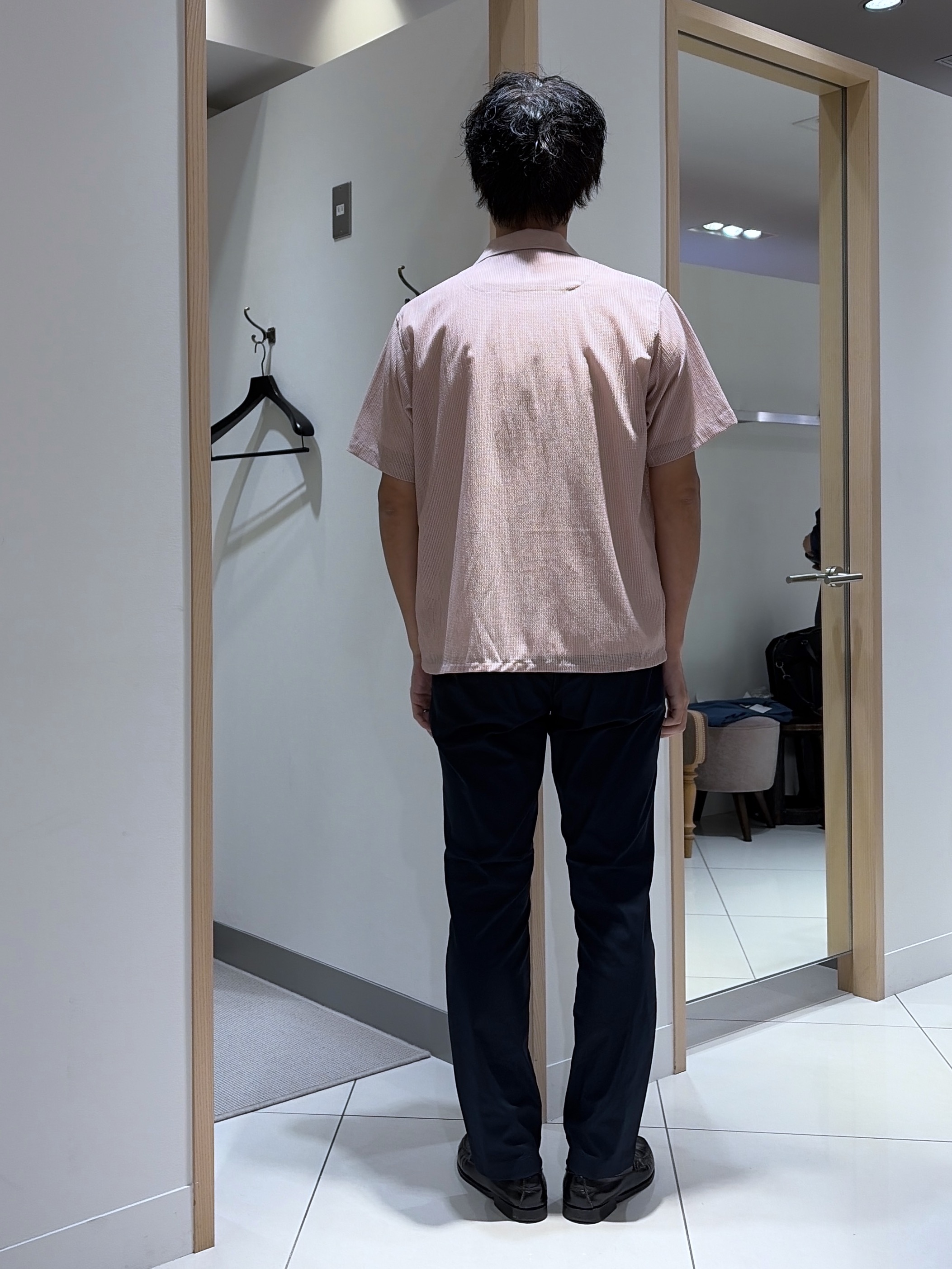 mutoさんの「TAKEO KIKUCHI｜【通気性】トリコットサッカー オープンカラー シャツ」を使ったコーディネート