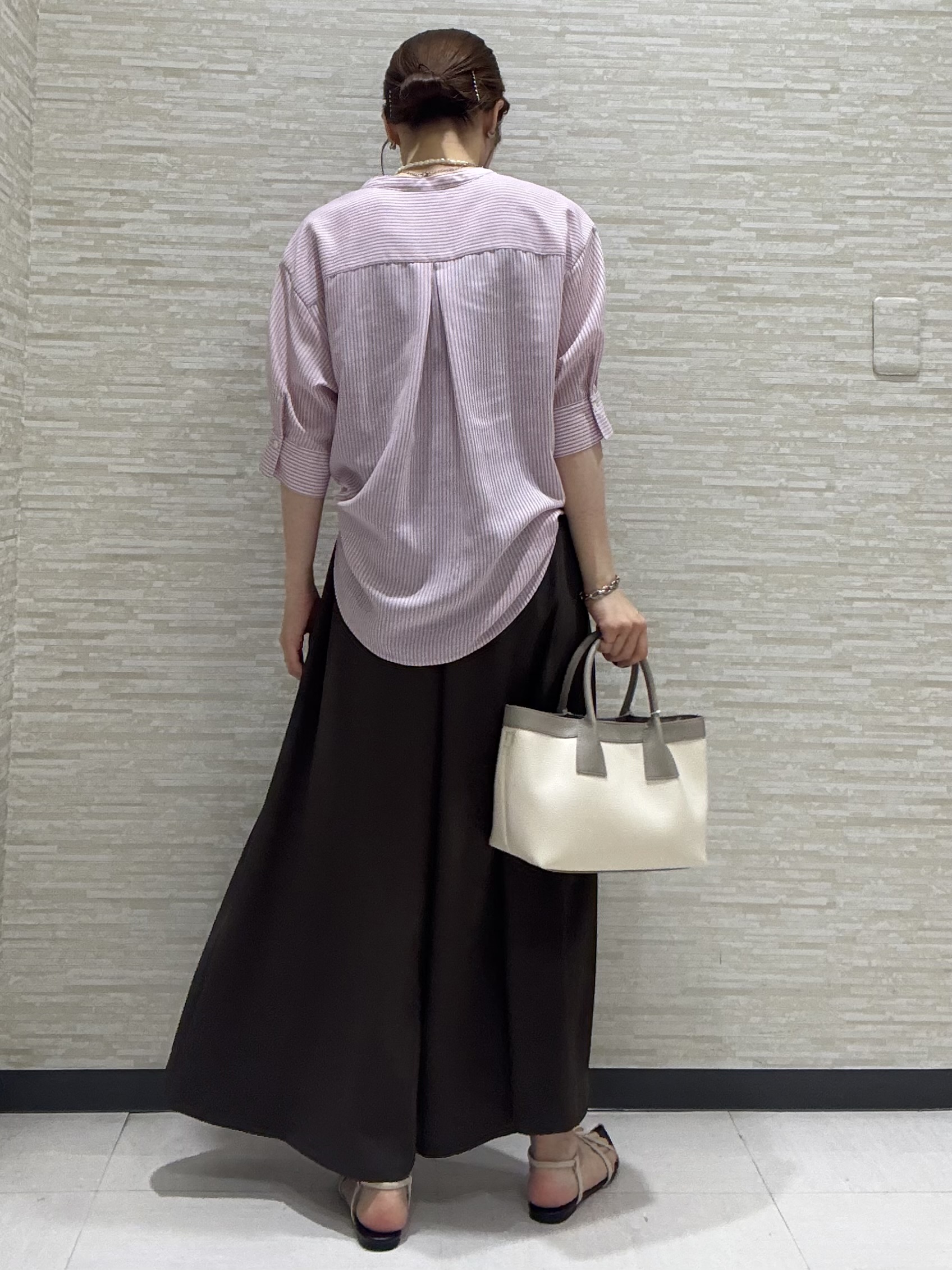 Kataさんの「UNTITLED｜【接触冷感/はっ水/セットアップ可】リラクシーガウチョパンツ」を使ったコーディネート