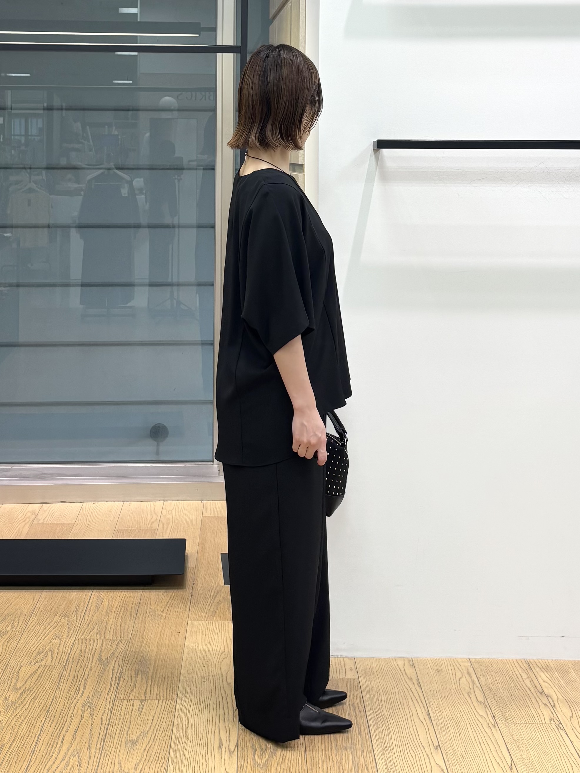 asamiさんの「INDIVI｜【着る日傘】ドルマントップス」を使ったコーディネート