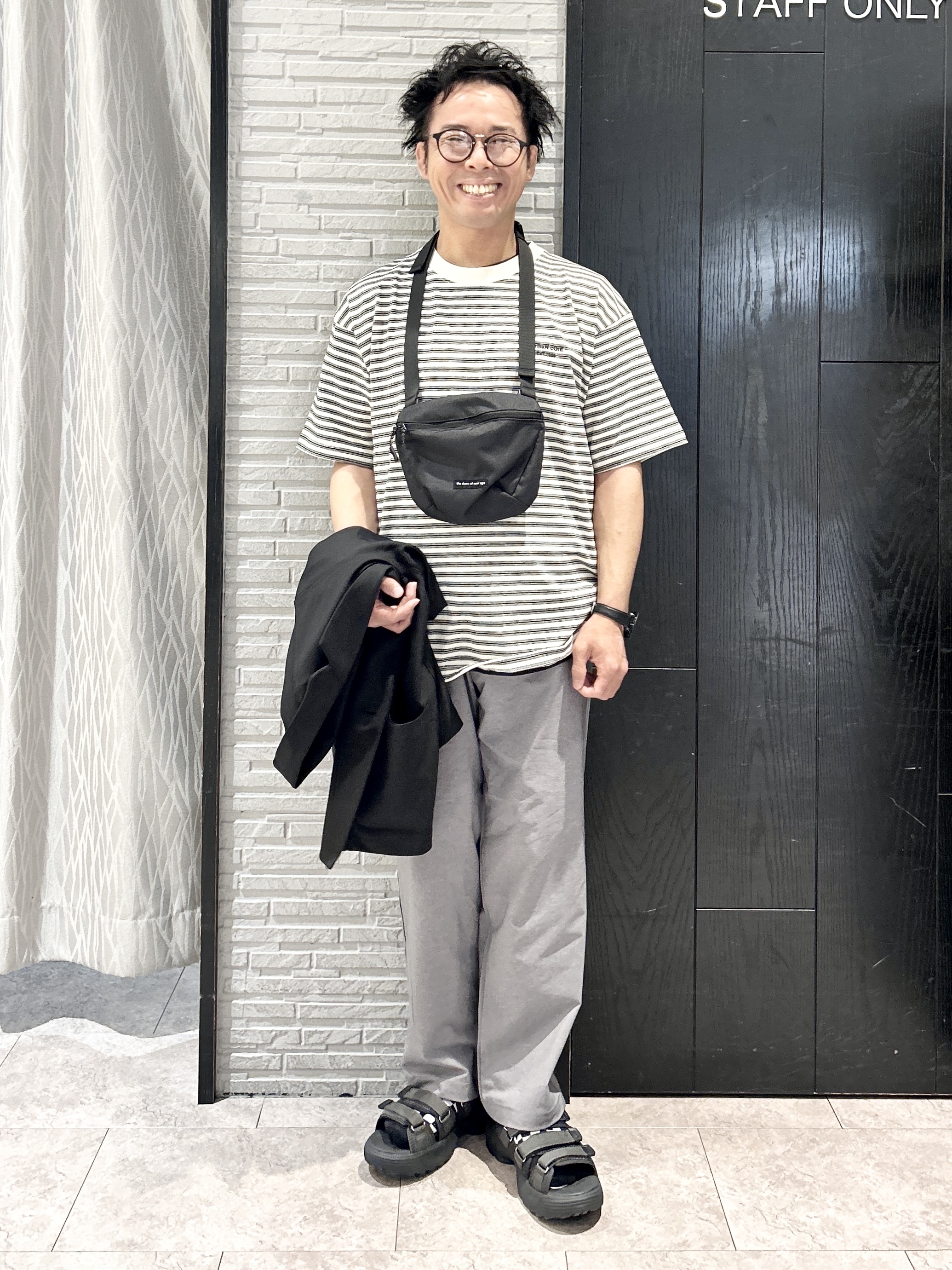 KENJI Iさんの「THE SHOP TK｜リラックスワイド 5分袖ジャケット セットアップ可／洗濯機OK」を使ったコーディネート