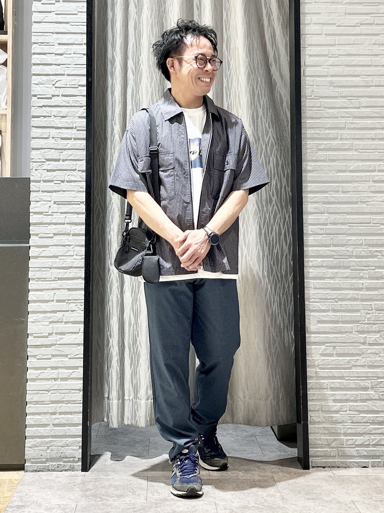 KENJI Iさんの「THE SHOP TK｜半袖チェックジップシャツ 洗濯機OK」を使ったコーディネート