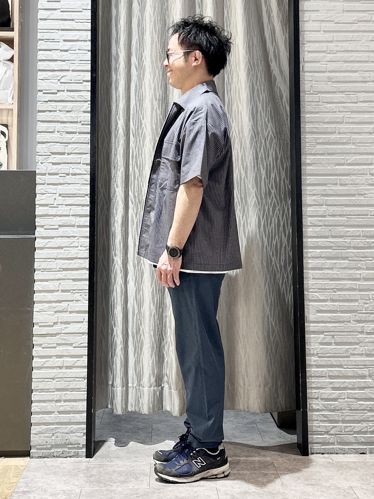 KENJI Iさんの「THE SHOP TK｜半袖チェックジップシャツ 洗濯機OK」を使ったコーディネート