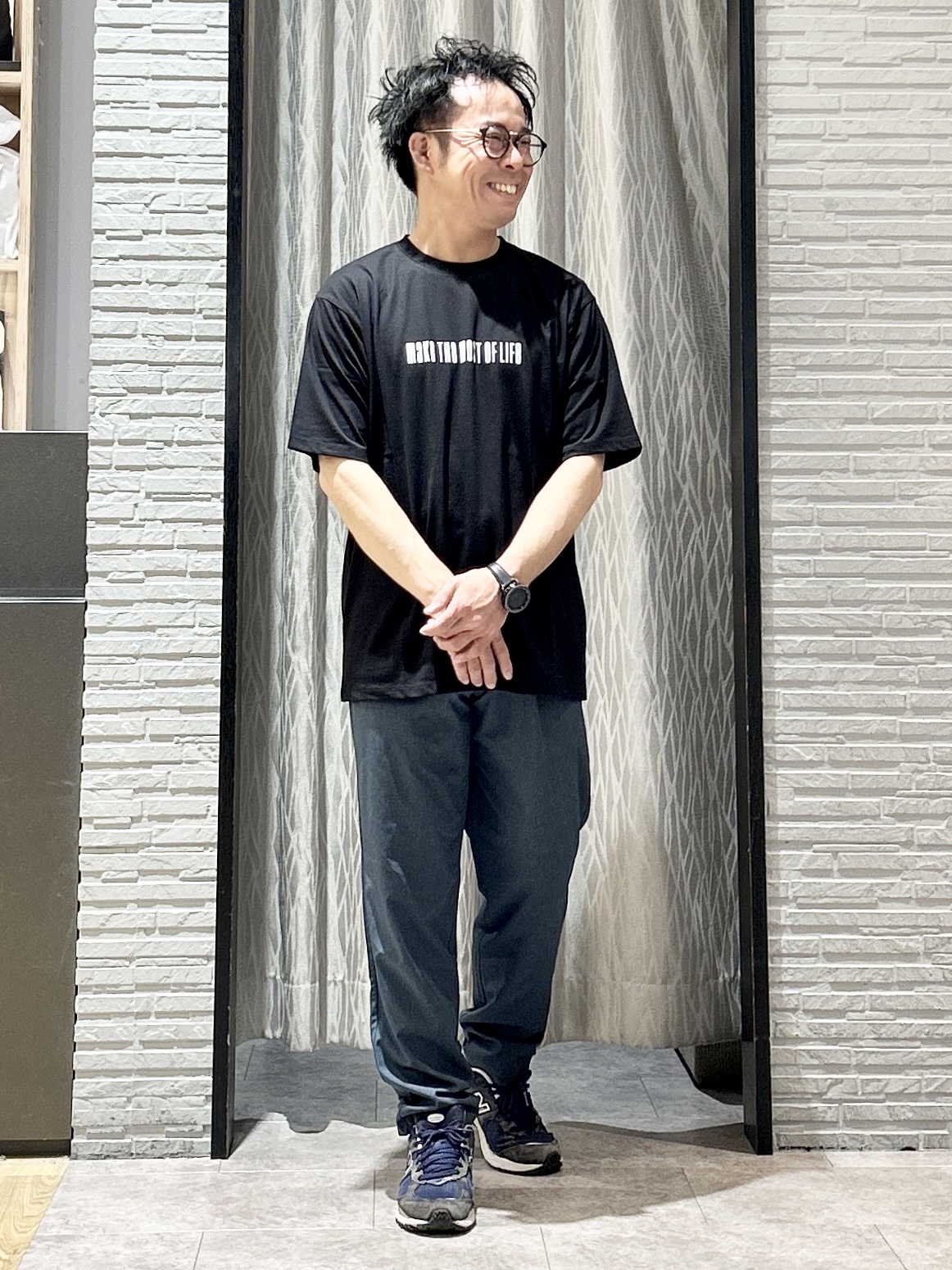 KENJI Iさんの「THE SHOP TK｜COOLロゴ半袖Tシャツ 接触冷感／洗濯機OK」を使ったコーディネート