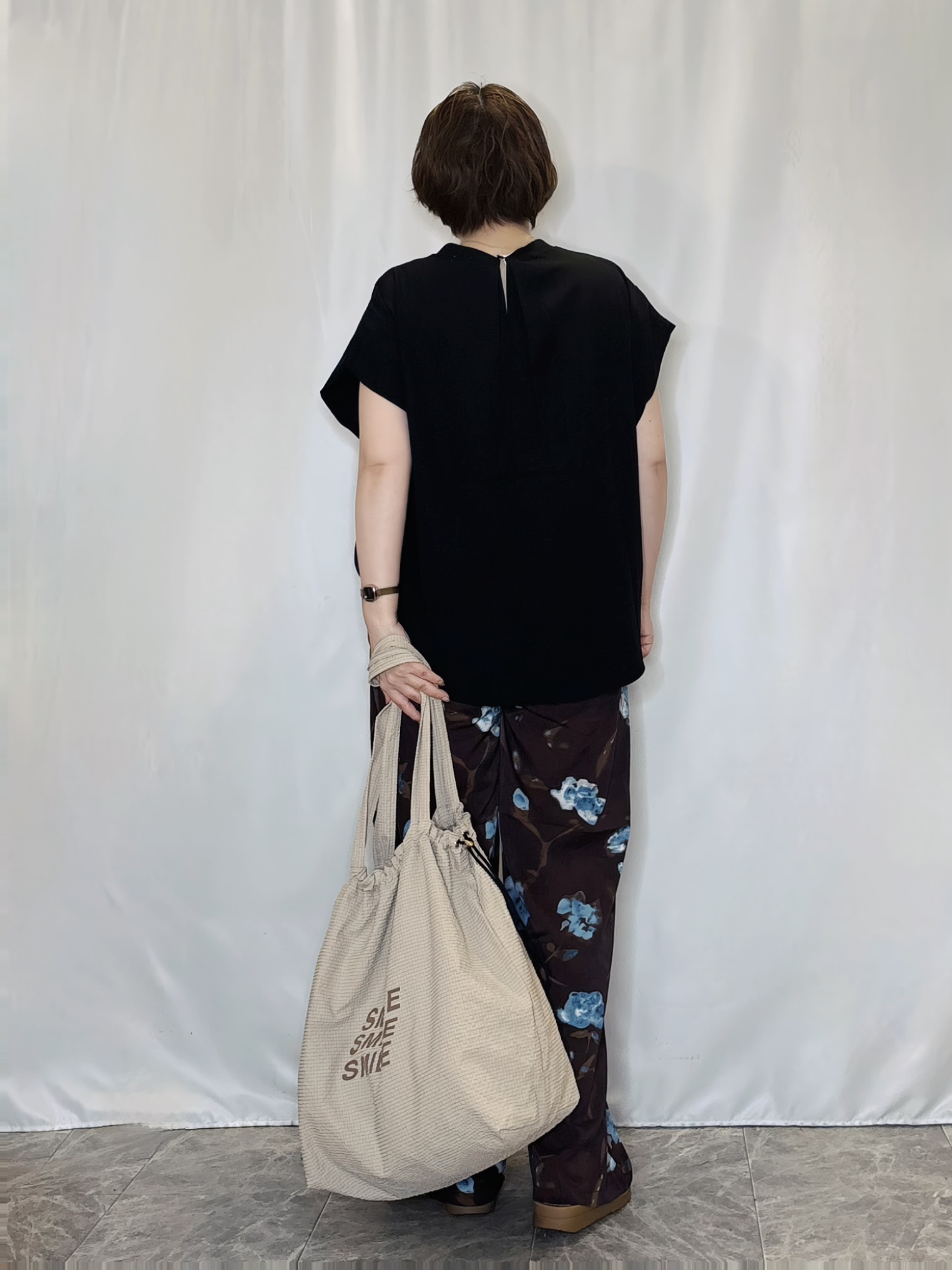 たみさんの「SHOO･LA･RUE｜【洗濯機可/体型カバー】インせずこなれる ふんわり裾バルーントップス」を使ったコーディネート