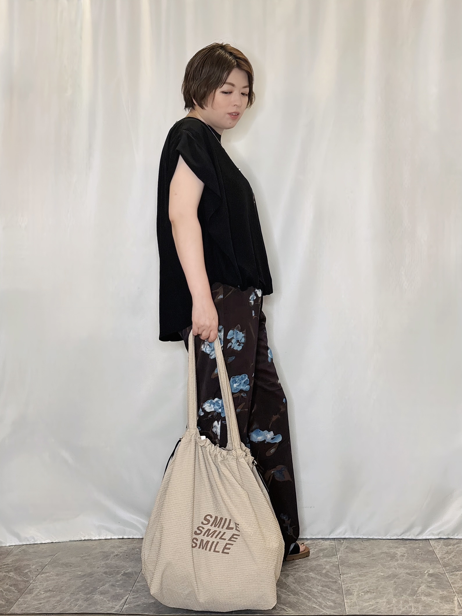 たみさんの「SHOO･LA･RUE｜【洗濯機可/体型カバー】インせずこなれる ふんわり裾バルーントップス」を使ったコーディネート