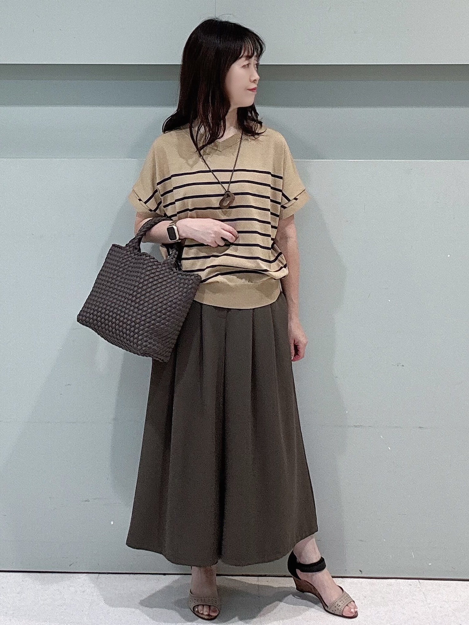 makiさんの「UNTITLED｜【前後2WAY】ドライタッチコットンプルオーバー」を使ったコーディネート