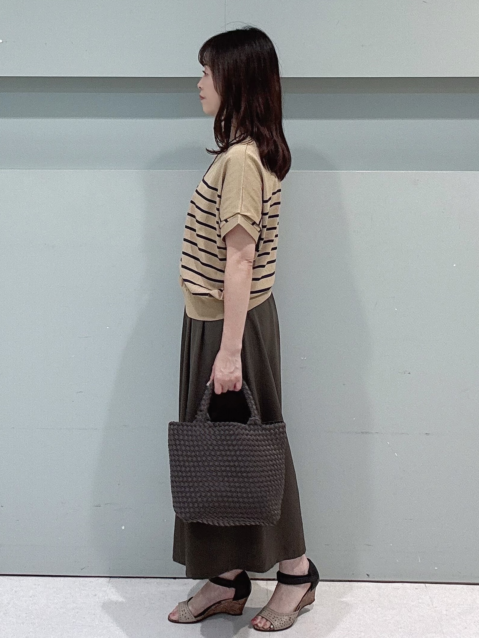 makiさんの「UNTITLED｜【前後2WAY】ドライタッチコットンプルオーバー」を使ったコーディネート