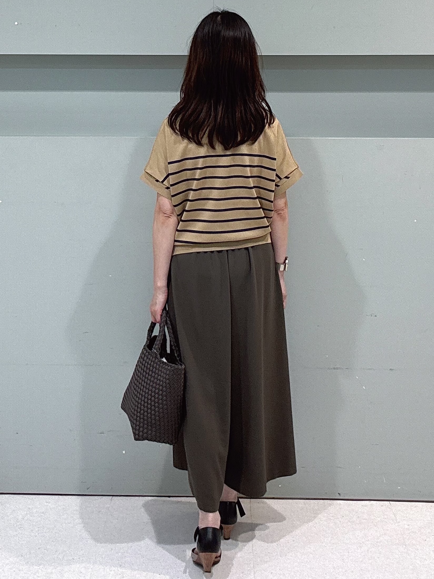 makiさんの「UNTITLED｜【前後2WAY】ドライタッチコットンプルオーバー」を使ったコーディネート