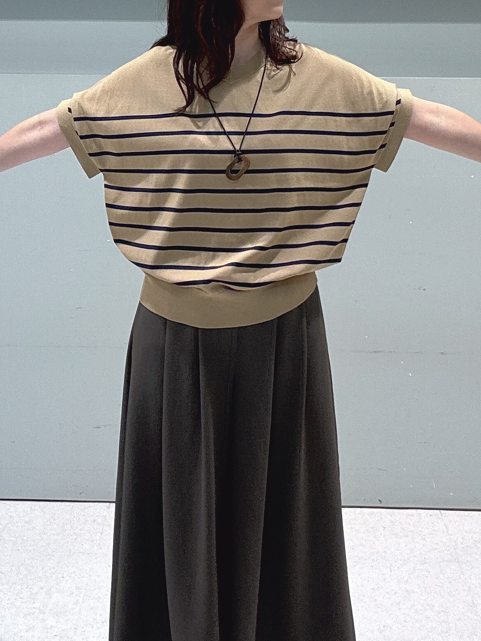 makiさんの「UNTITLED｜【前後2WAY】ドライタッチコットンプルオーバー」を使ったコーディネート