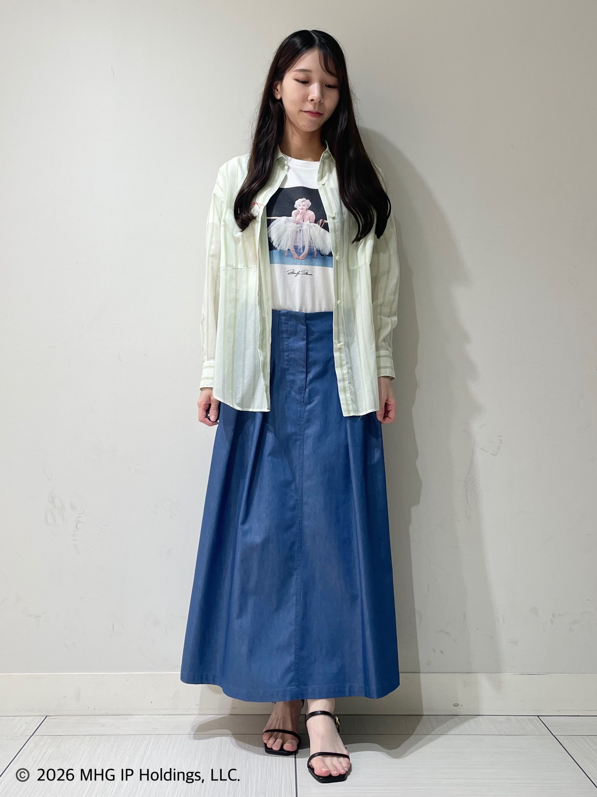 ことさんの「DRESSTERIOR｜シアー ストライプシャツ」を使ったコーディネート