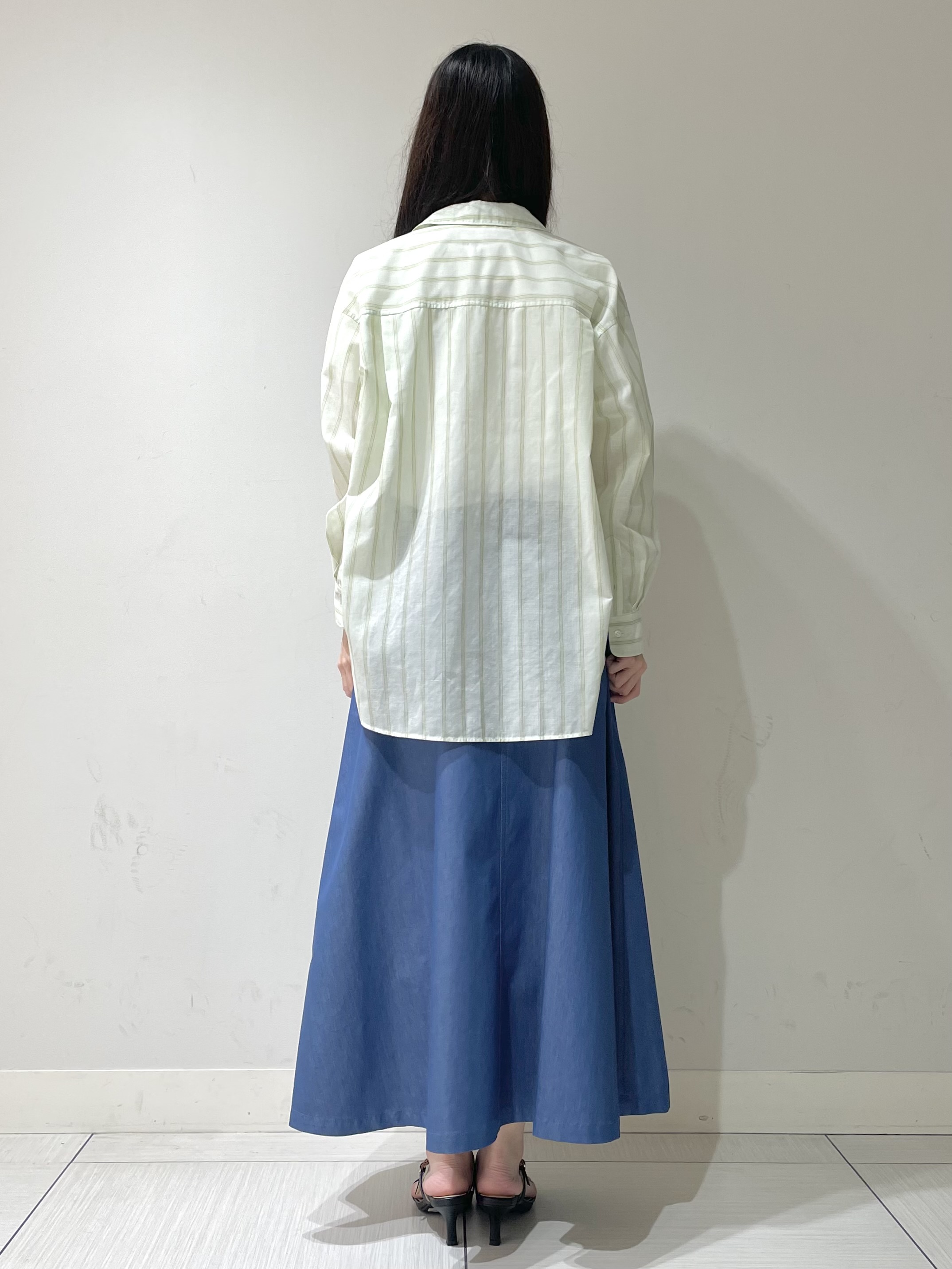 ことさんの「DRESSTERIOR｜シアー ストライプシャツ」を使ったコーディネート