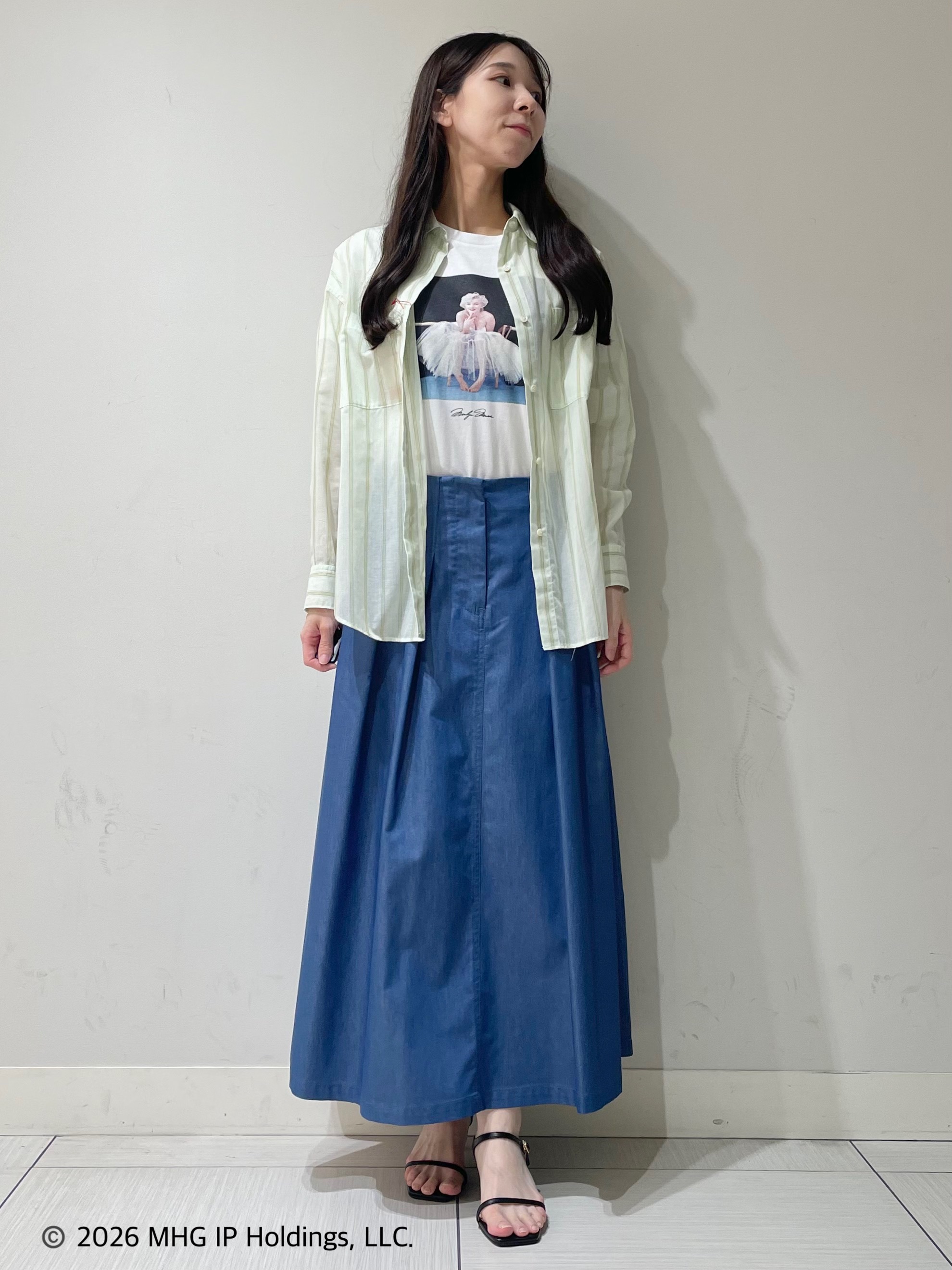 ことさんの「DRESSTERIOR｜シアー ストライプシャツ」を使ったコーディネート