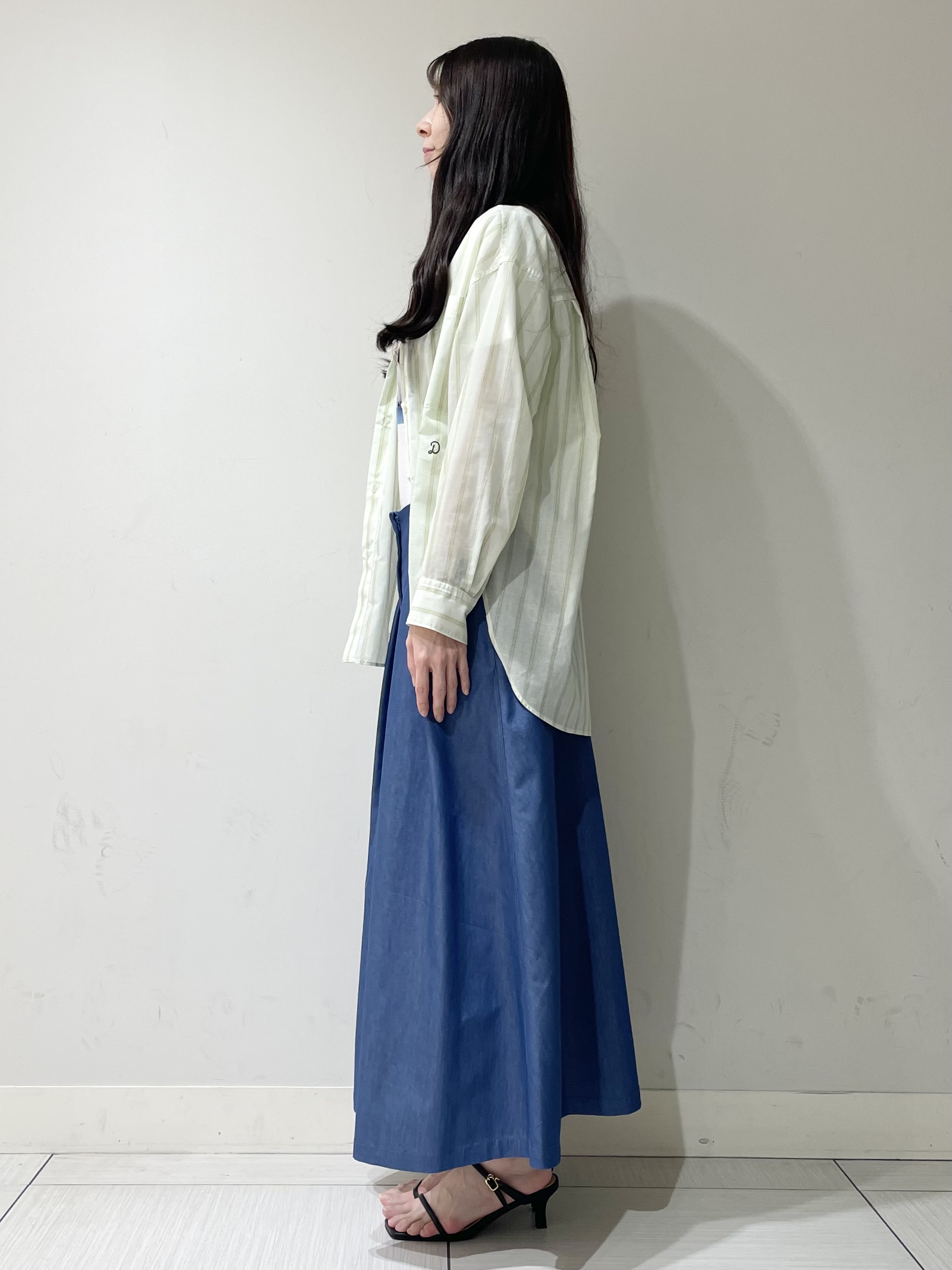 ことさんの「DRESSTERIOR｜シアー ストライプシャツ」を使ったコーディネート